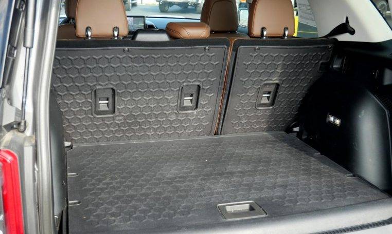 Ford Bronco Sport Folding Headrests grey-2021-ford-bronco-sport-outer-banks-4wd-suv-for-sale-piqua-ohio-CP16532BT-10-762x456