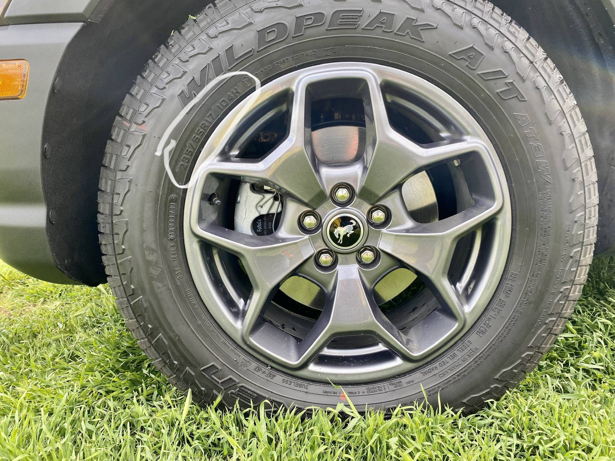 Ford Bronco Sport My 2022 Bronze Smoke/Carbonized Grey Badlands 8A798130-254D-47B5-A1A9-4B344D28F082_1_201_a