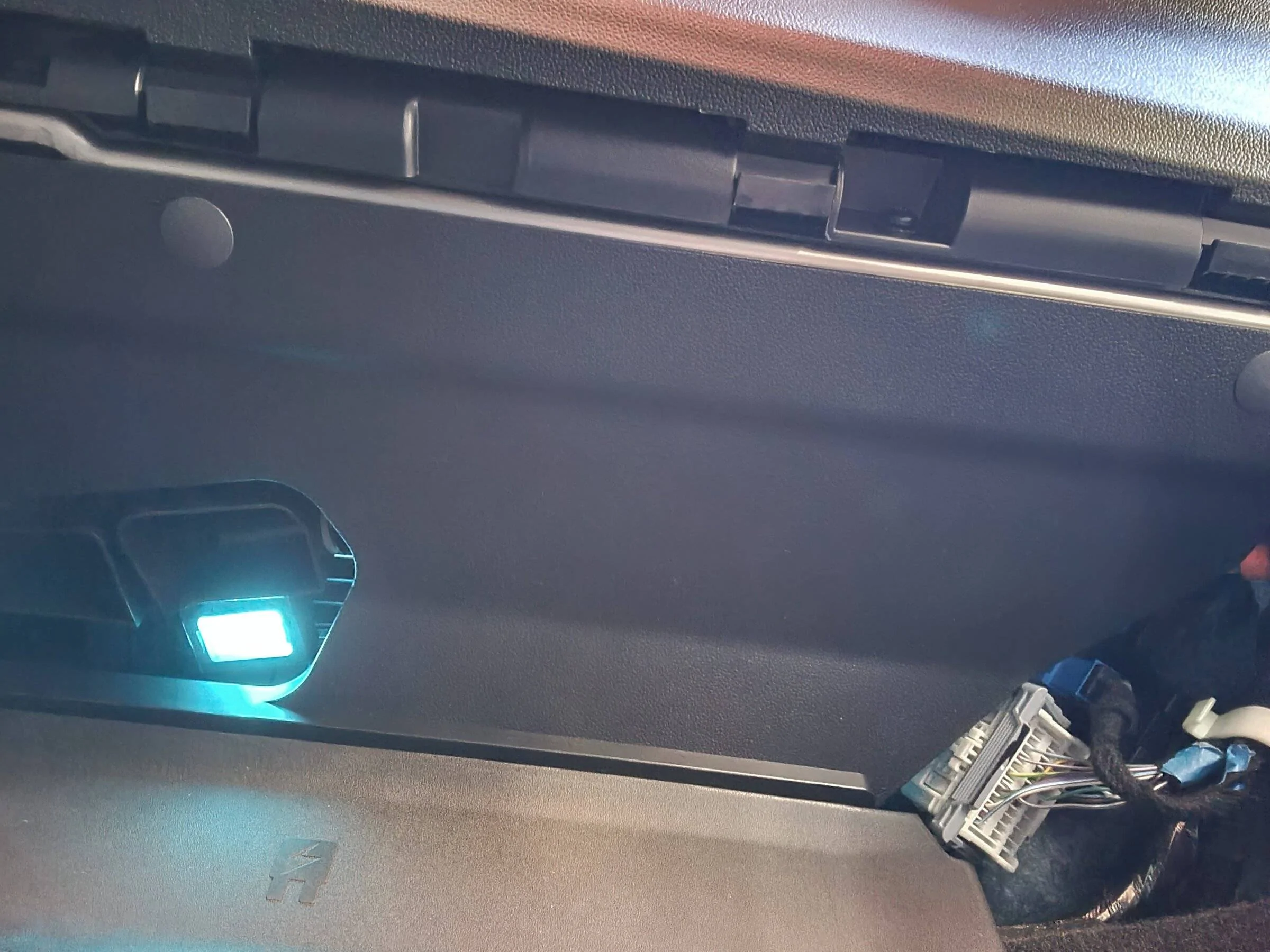 Ford Bronco Sport Anyone else missing the panel under the dash above the passenger side fuse box where the floor air ducts are. 20220506_174551