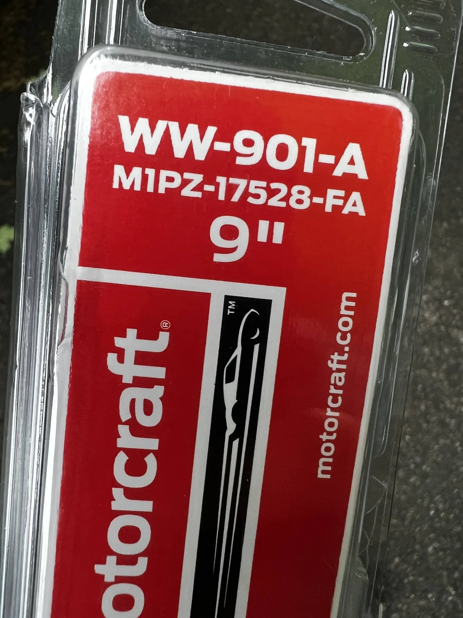 Ford Bronco Sport Rear wiper blade replacement DB648B1B-4EE0-45D3-AB37-85621EC7F8E6