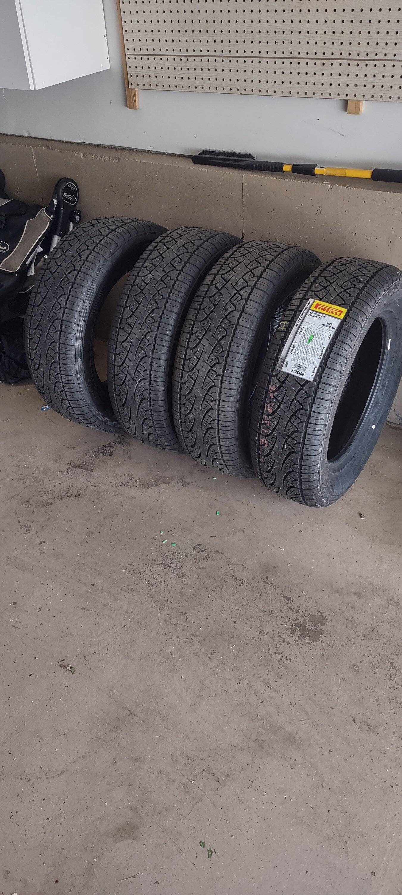 Ford Bronco Sport Colorado folks! Basically new Pirelli Scorpion ATRs 225/65/r17  $400 IMG_20220614_130725877_HDR