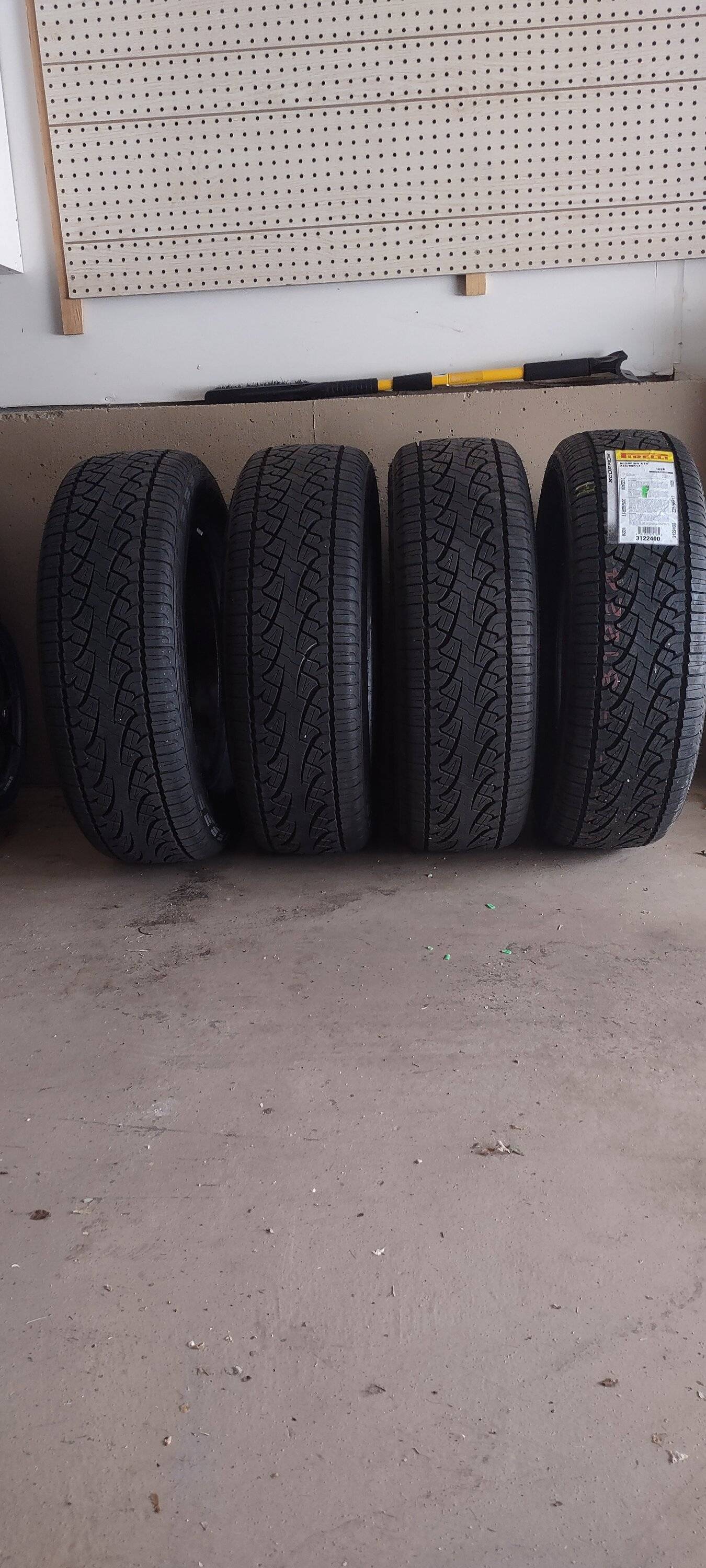 Ford Bronco Sport Colorado folks! Basically new Pirelli Scorpion ATRs 225/65/r17  $400 IMG_20220614_130905976