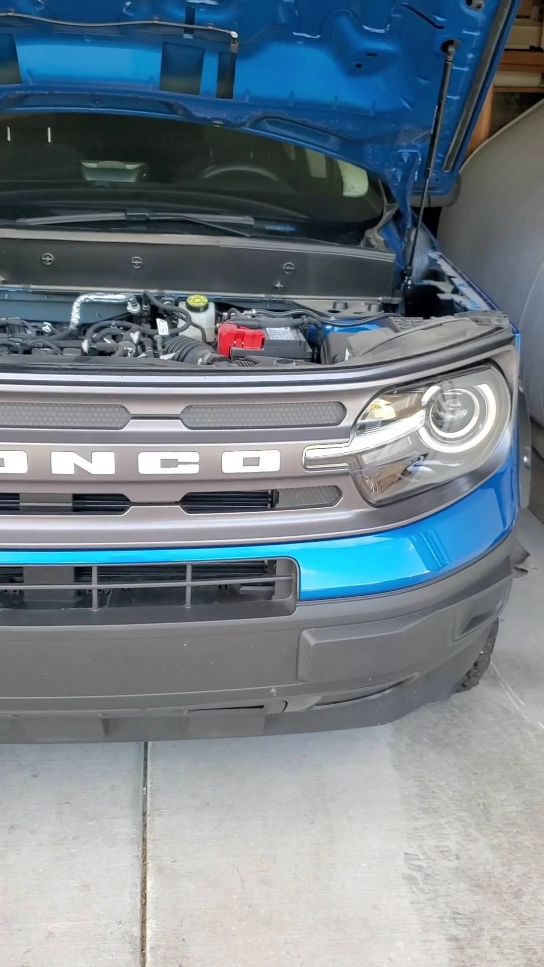 Ford Bronco Sport RERPRO Hood Struts VideoCapture_20220715-182222
