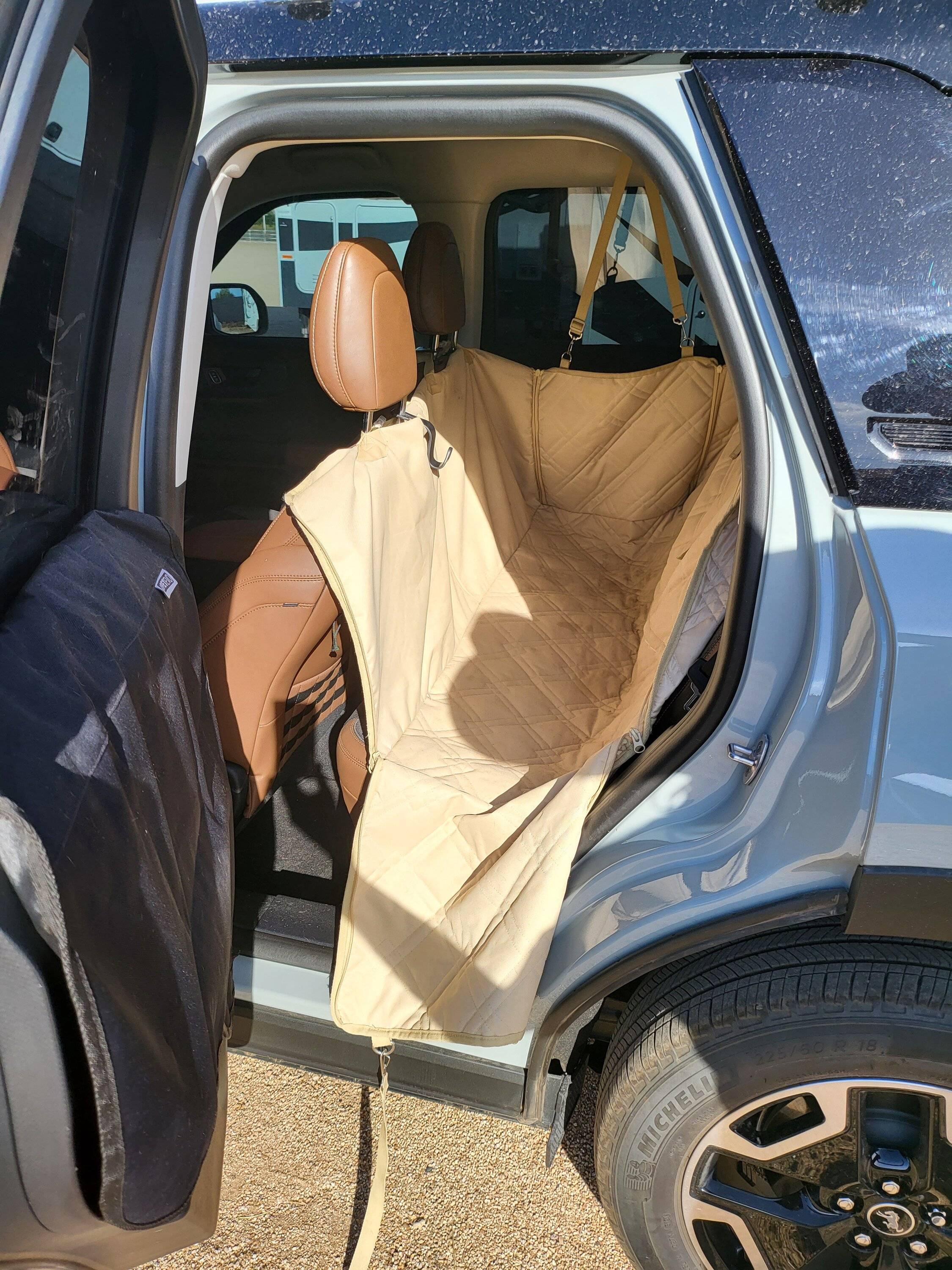 Ford Bronco Sport Anyone bought the Pet Kennel yet? 20220719_080140