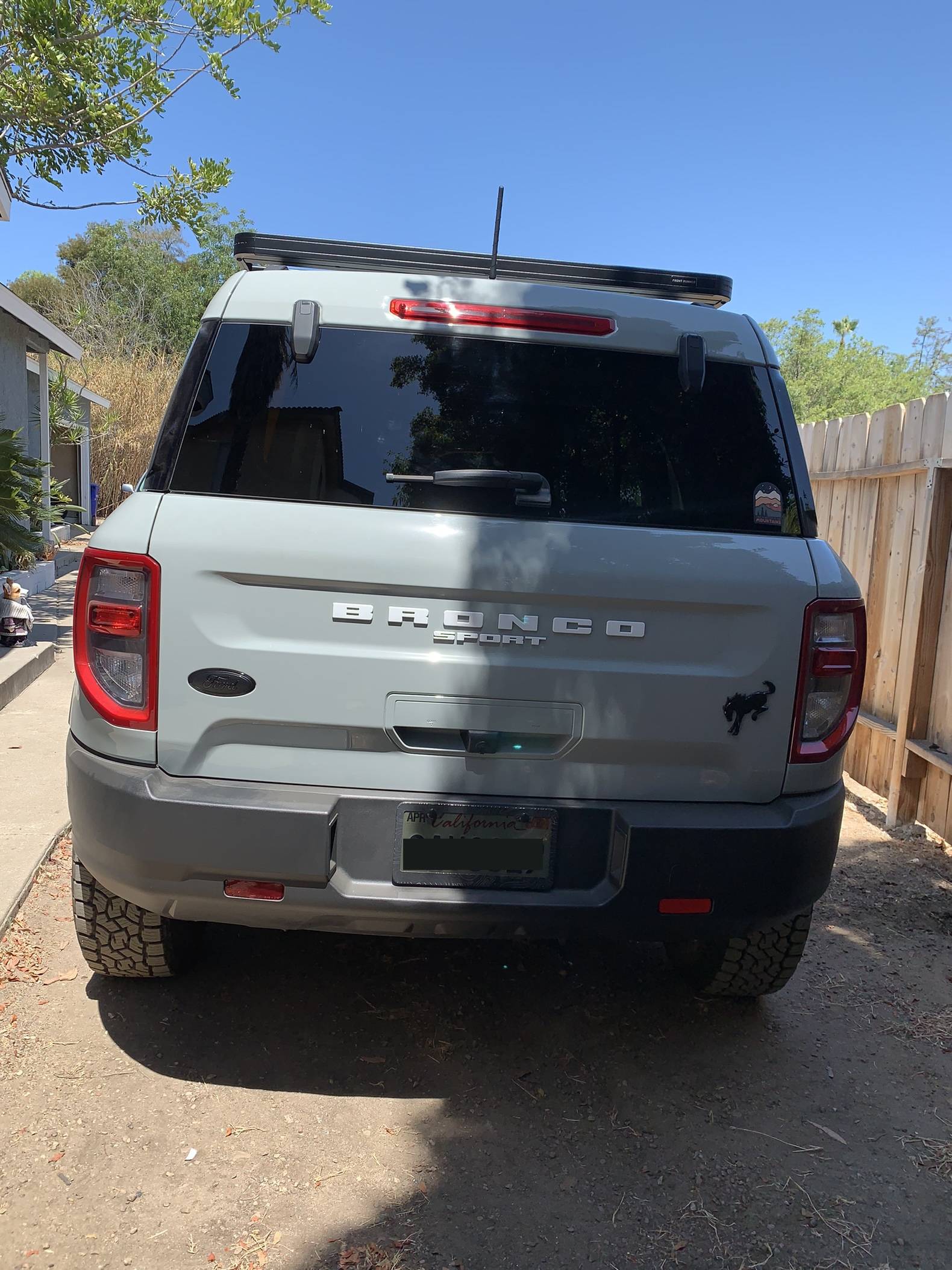 Ford Bronco Sport Finally Replaced The Ford Back Logo Emblem 17A40248-8F8E-4125-BBFF-9E59BB971572