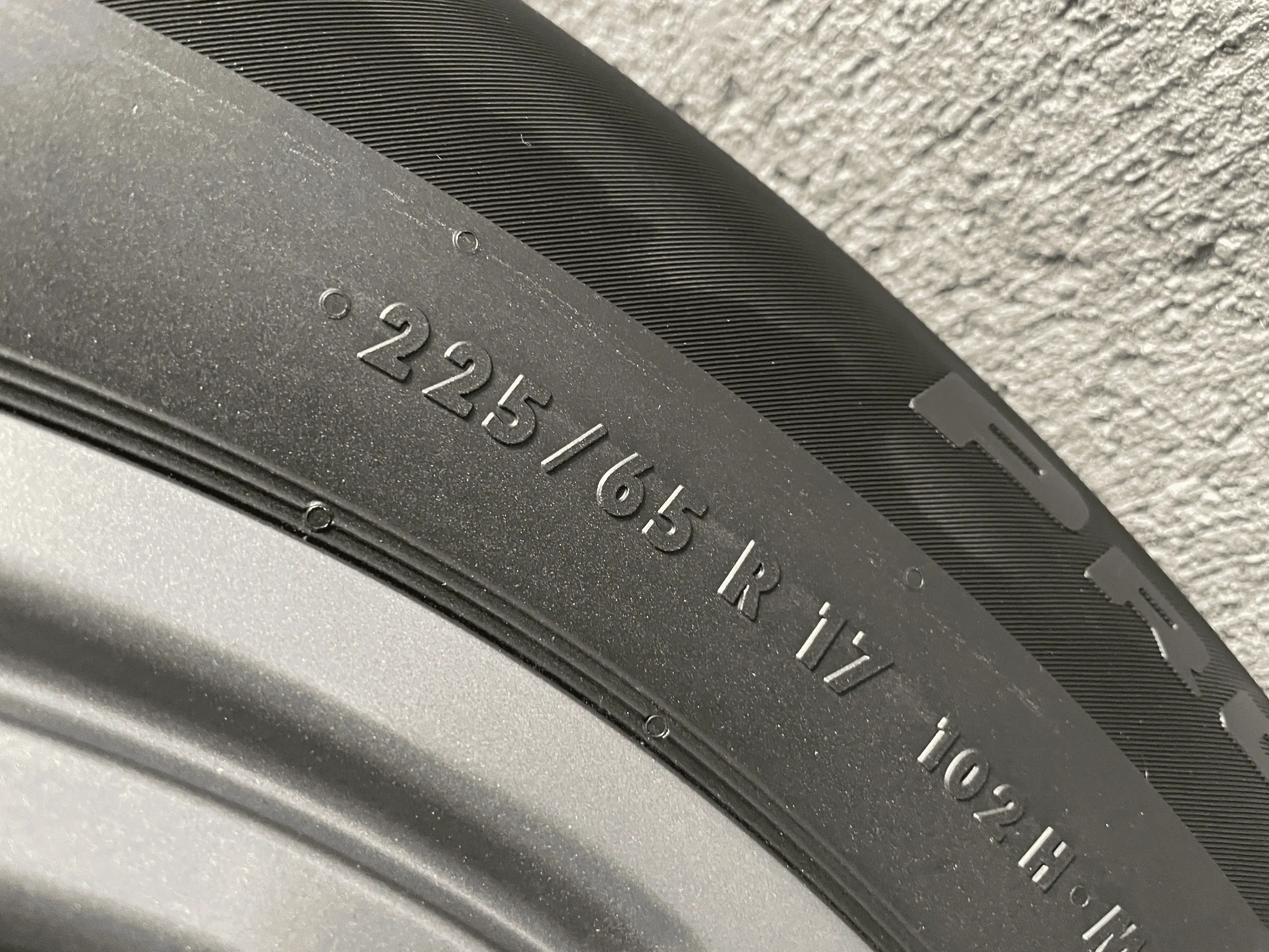 Ford Bronco Sport 2022 Big Bend Stock Tires Continental Pro Contact TX 225/65R17 Set of 4 tempImageIqMnIz