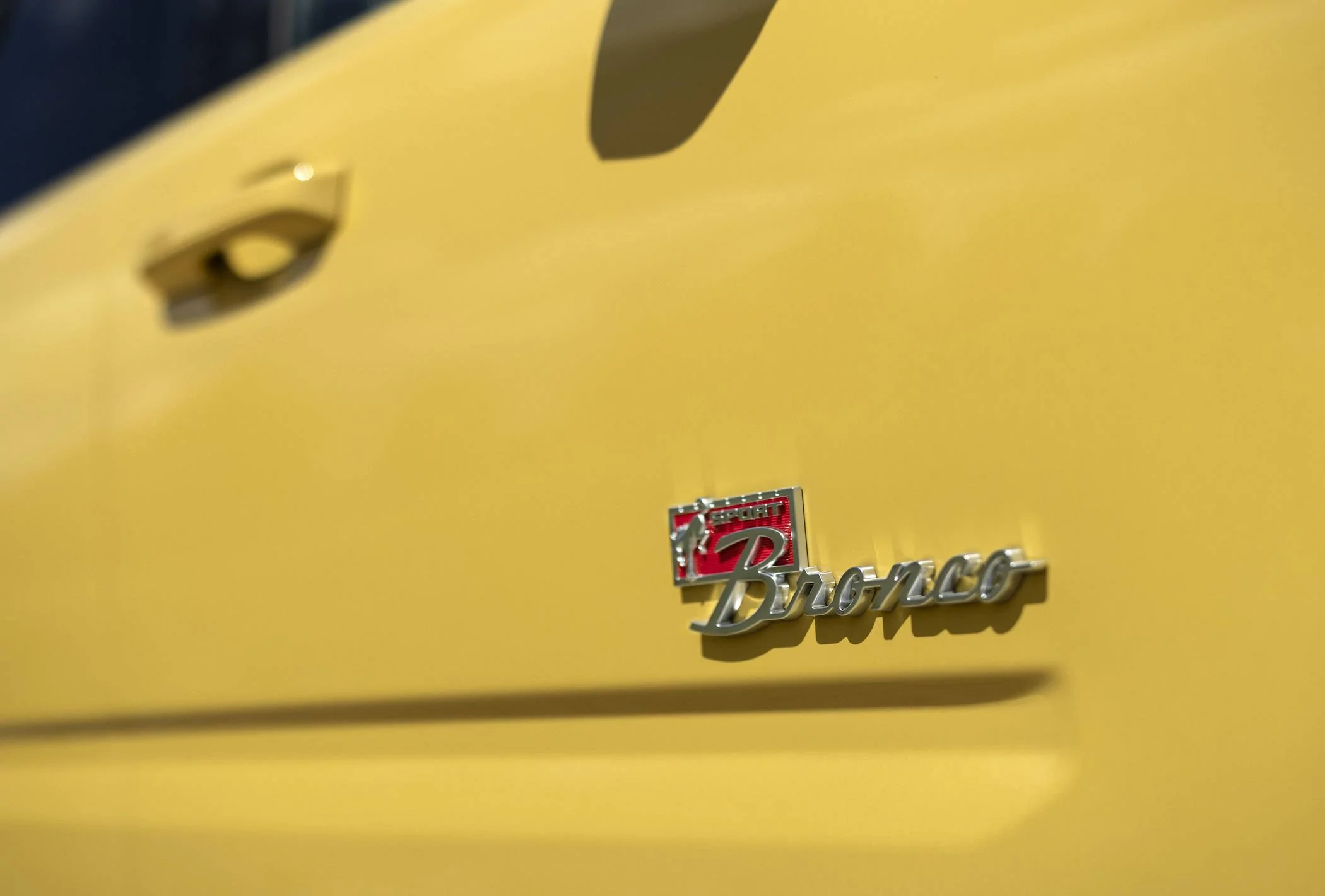 Ford Bronco Sport 2023 Bronco Sport Heritage Edition Revealed! 1,966 Heritage Limited Edition Units. Robin's Egg Blue & Yellowstone Metallic First Looks ritage-limited-edition_yellowstone_metallic_05-jpg