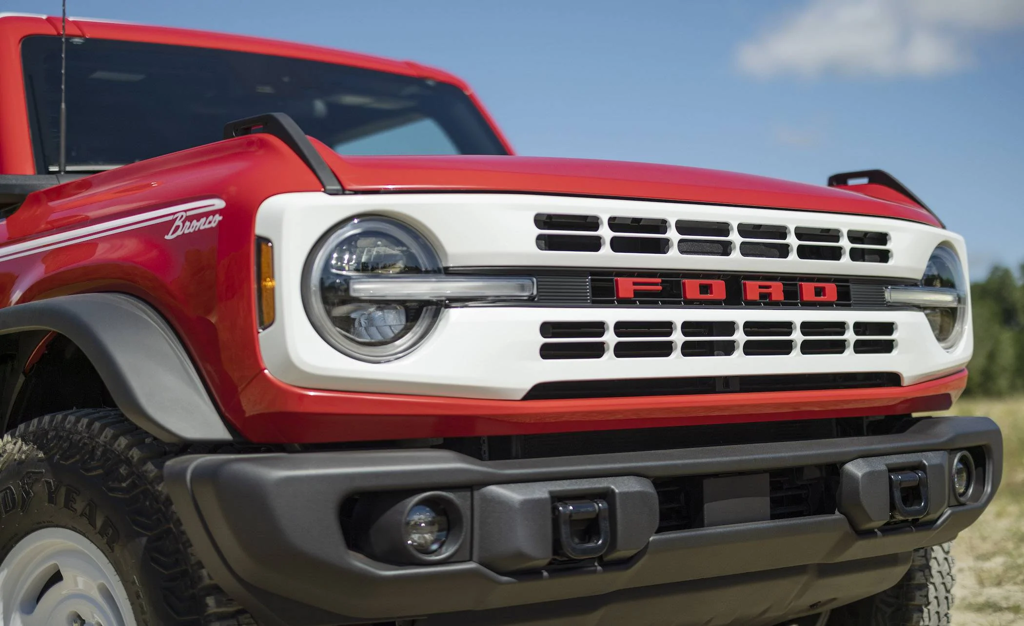 Ford Bronco Sport 2023 Bronco Sport Heritage Edition Revealed! 1,966 Heritage Limited Edition Units. Robin's Egg Blue & Yellowstone Metallic First Looks 2023-bronco-heritage-edition_race-red_05-jpg