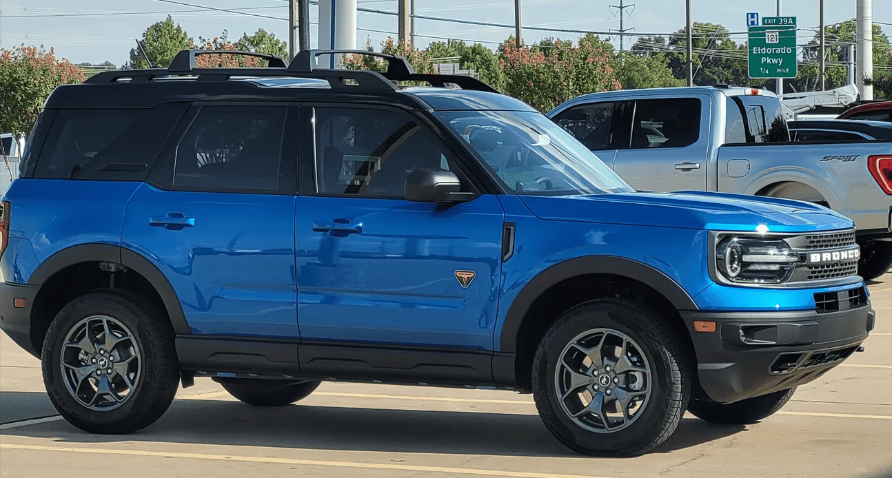 Ford Bronco Sport Photo Dump - Atlas Blue vs. Velocity Blue 1661111078082