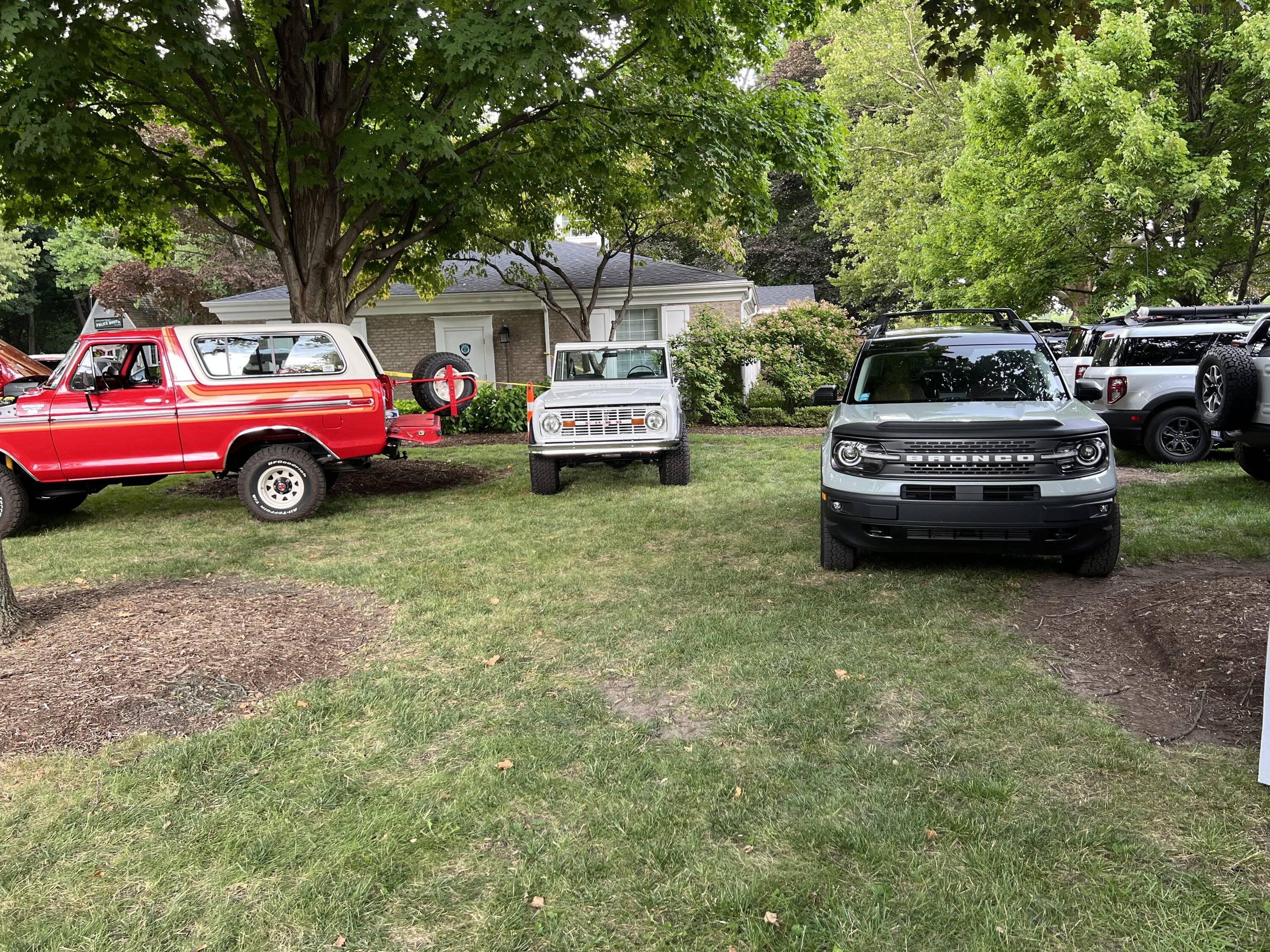 Ford Bronco Sport Woodward Dream Cruise F5D0A992-02FC-46DB-9992-0E7C9C087B9C
