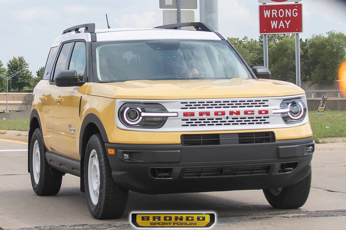 Ford Bronco Sport Spied: Bronco Sport Heritage Edition In Yellowstone Metallic bronco-sport-heritage-edition-yellowstone-metallic-1