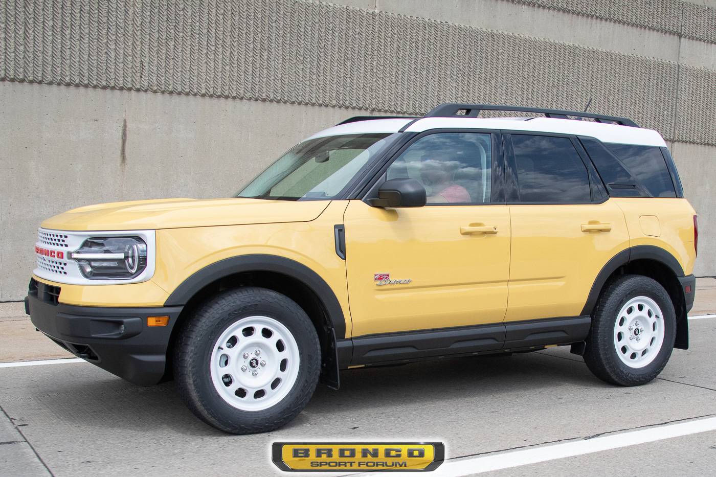 Ford Bronco Sport Spied: Bronco Sport Heritage Edition In Yellowstone Metallic bronco-sport-heritage-edition-yellowstone-metallic-8