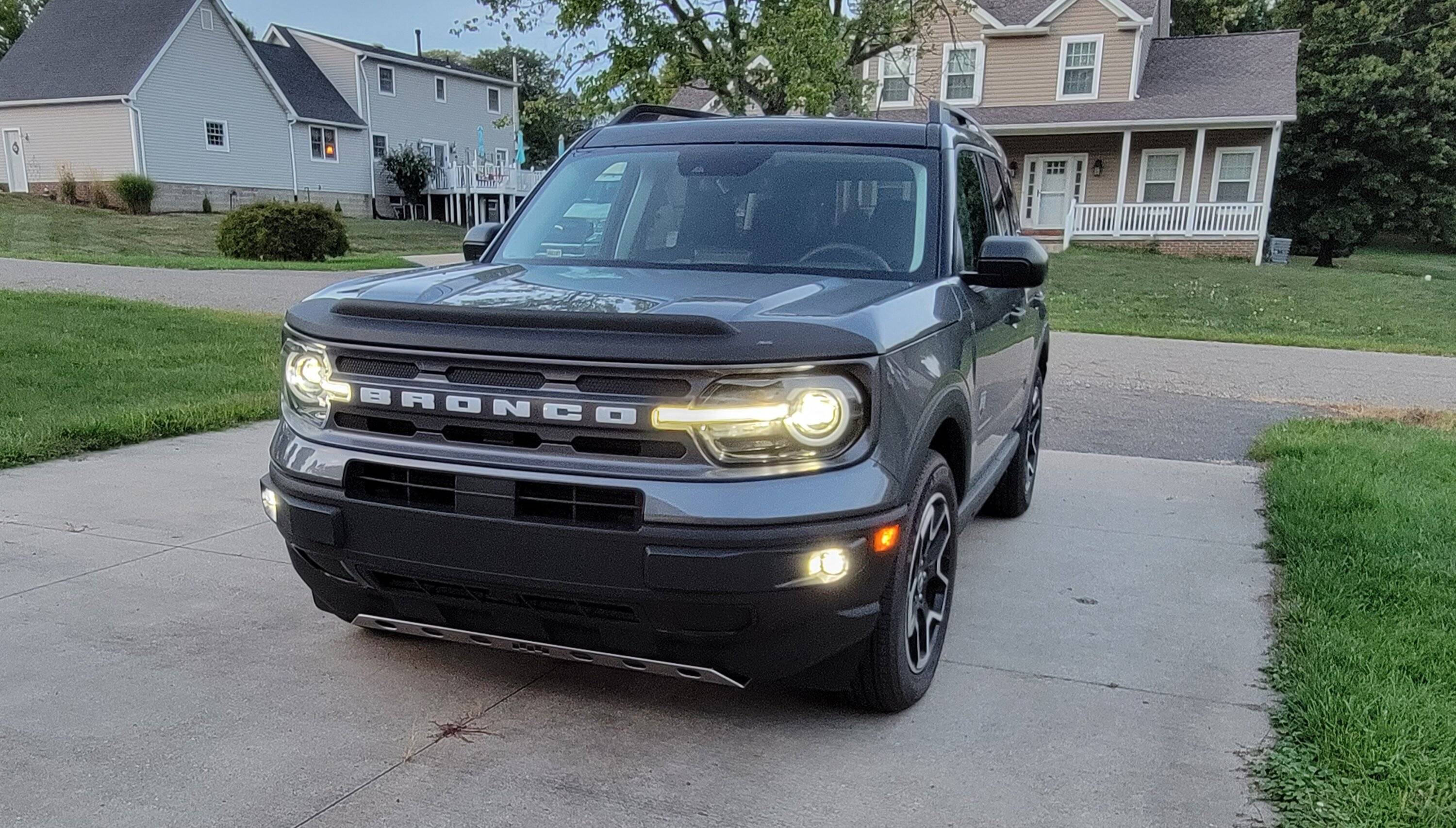 Ford Bronco Sport Really innovations skid gaurd / AVS Hood protector combo 20220902_195629