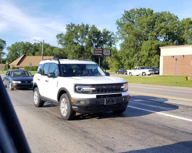 Ford Bronco Sport OFFICIAL OXFORD WHITE Bronco Sport Thread Oxford White Bronco Sport on the road
