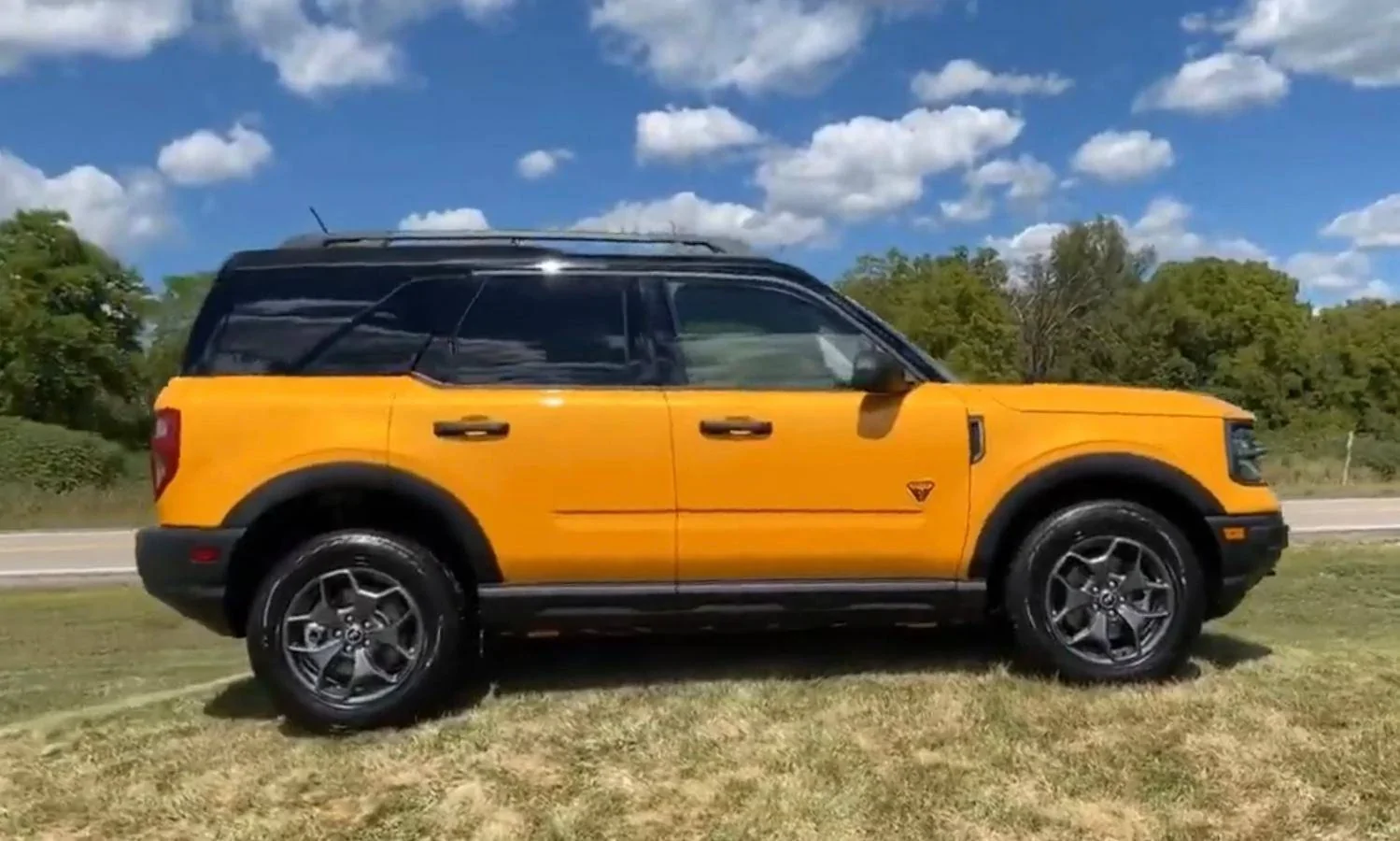 Ford Bronco Sport Cyber Orange??? Sport 2