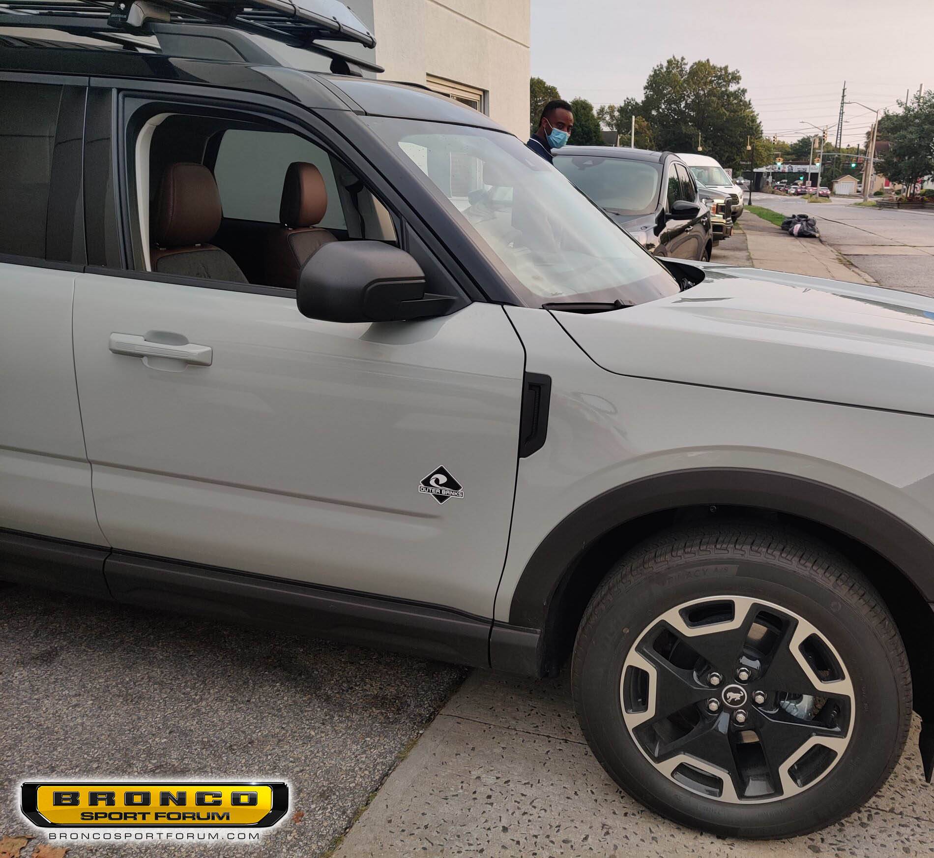 Ford Bronco Sport Cactus Gray Bronco Sport Outer Banks Pics - Exterior and Interior Bronco Sport Outer Banks Cactus Gray Inside Out 4