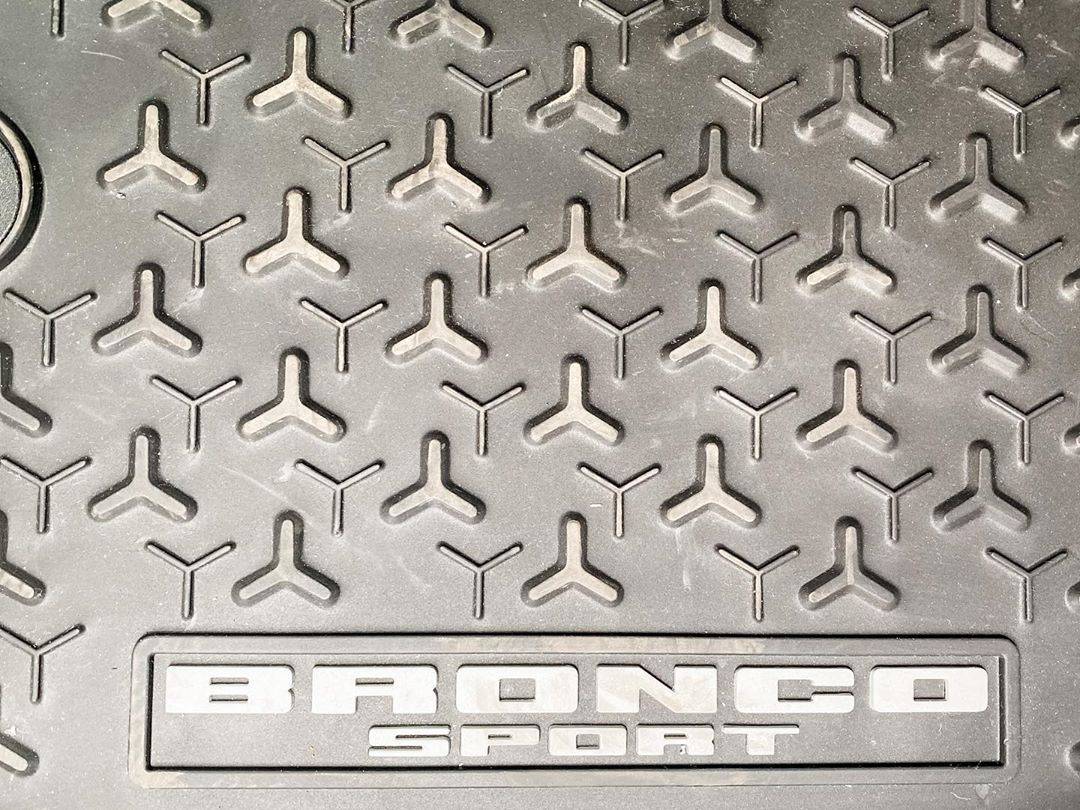 Ford Bronco Sport Official SHADOW BLACK Bronco Sport Thread Shadow Black Bronco Sport Badlands 118869014_216976209758428_5096437031325892244_n