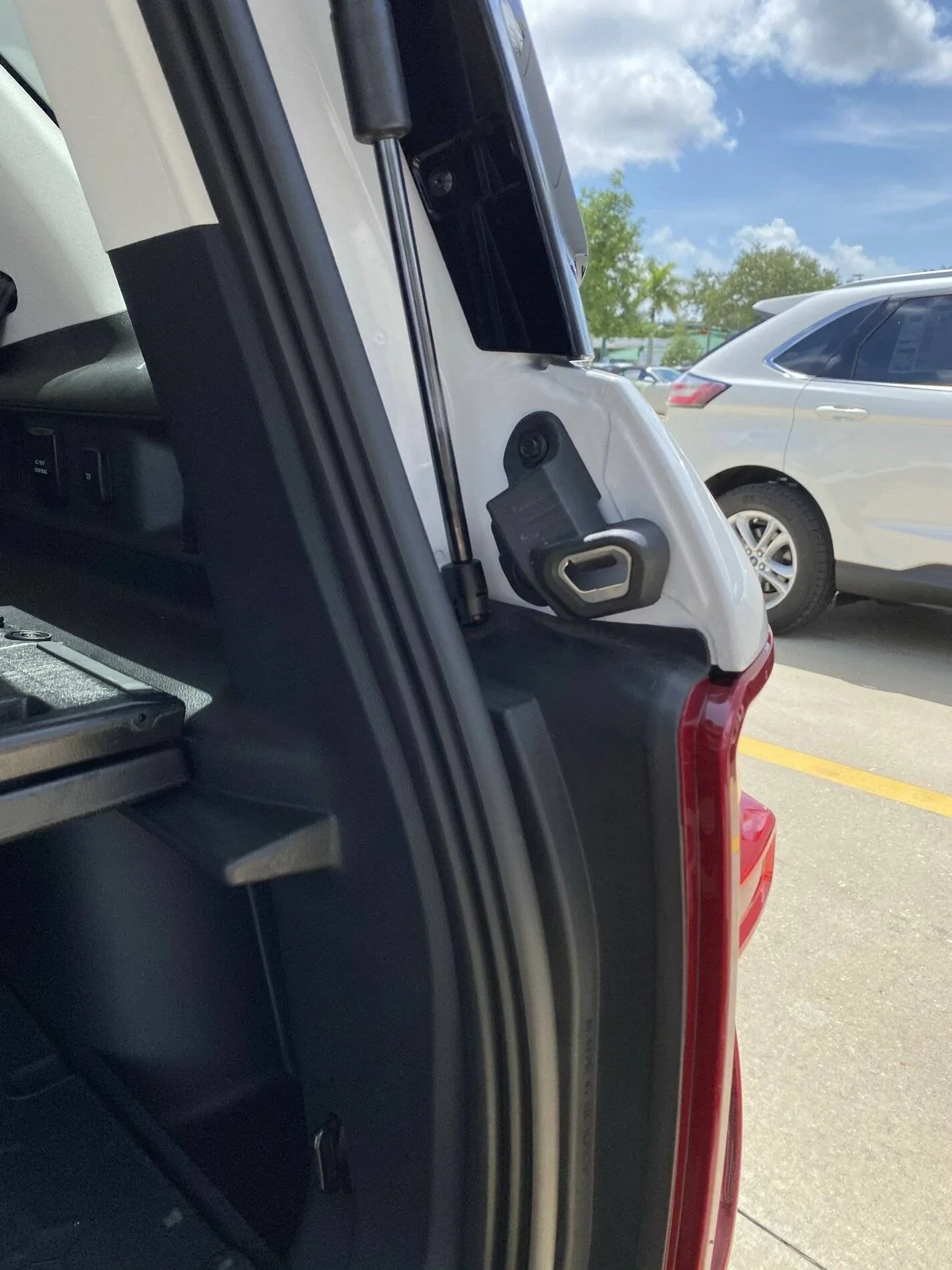 Ford Bronco Sport OFFICIAL OXFORD WHITE Bronco Sport Thread Bottle Opener Oxford-White-Bronco-Sport-Badlands 