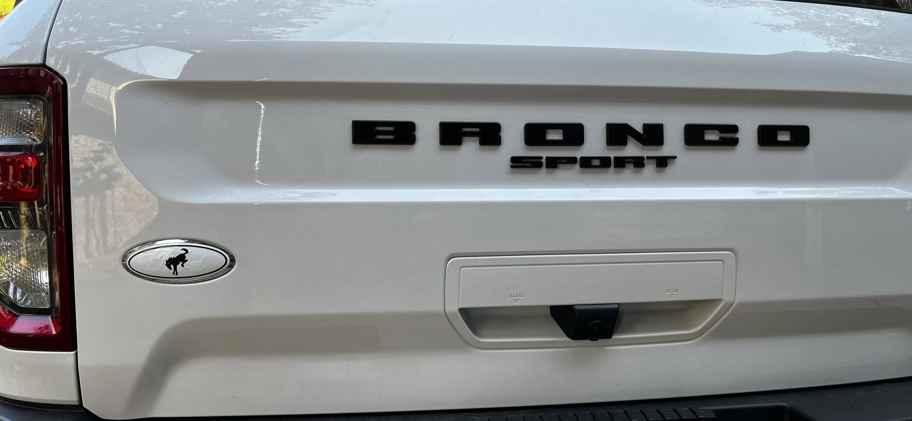 Ford Bronco Sport Installing new lettering on the tailgate of Bronco Sport - factory lettering? 0EADF41B-2EFA-4262-AD27-1C8A338E5FFC