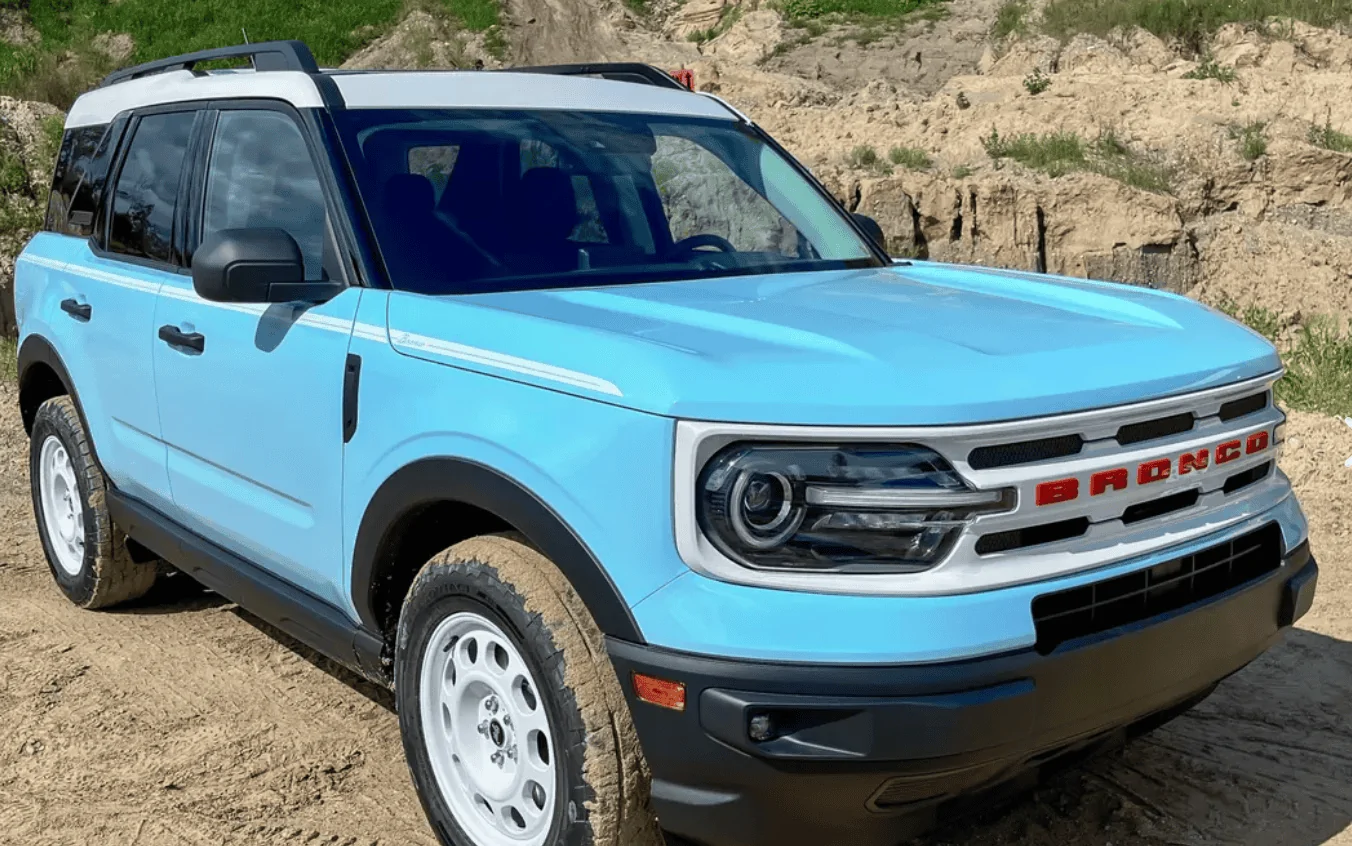 Ford Bronco Sport Sport Graphics on Heritage Editions... Screenshot 2022-09-27 at 3.36.59 PM