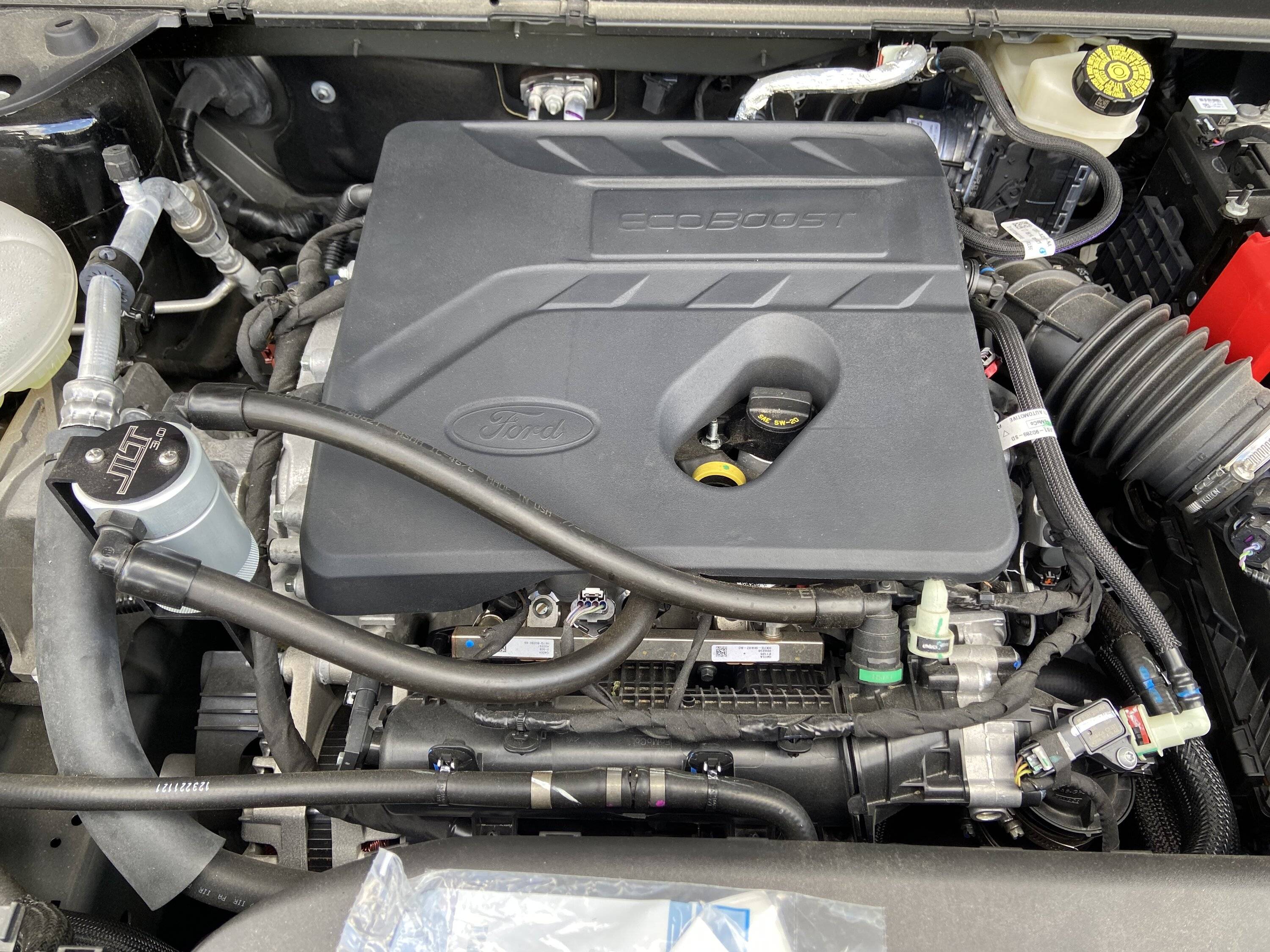 Ford Bronco Sport 1.5 L Engine cover installation 4D8E9C60-AC66-443F-BC72-E4A96889FD62