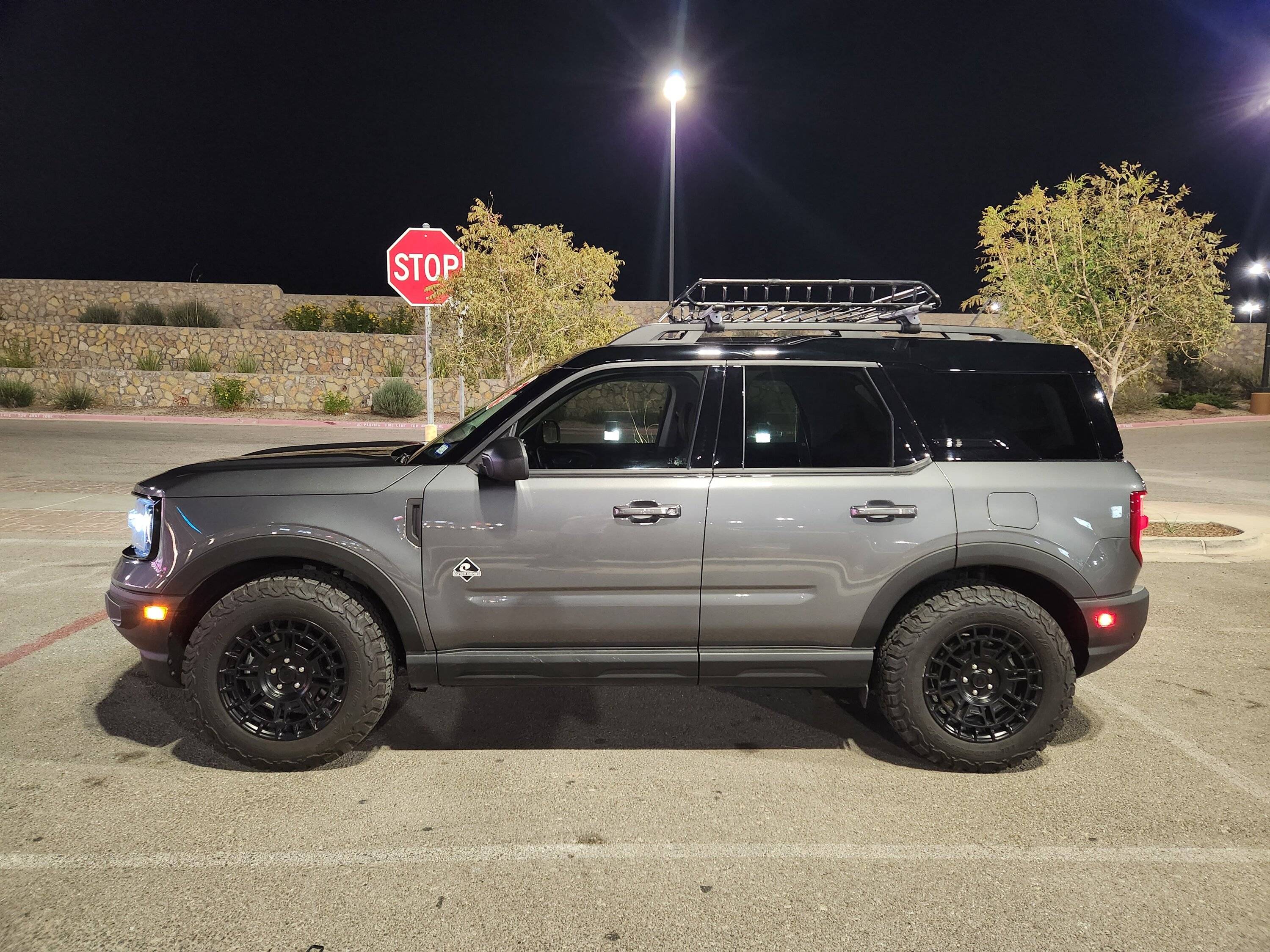 Ford Bronco Sport Lost in a sea of cross bars and roof racks. 20220929_204213