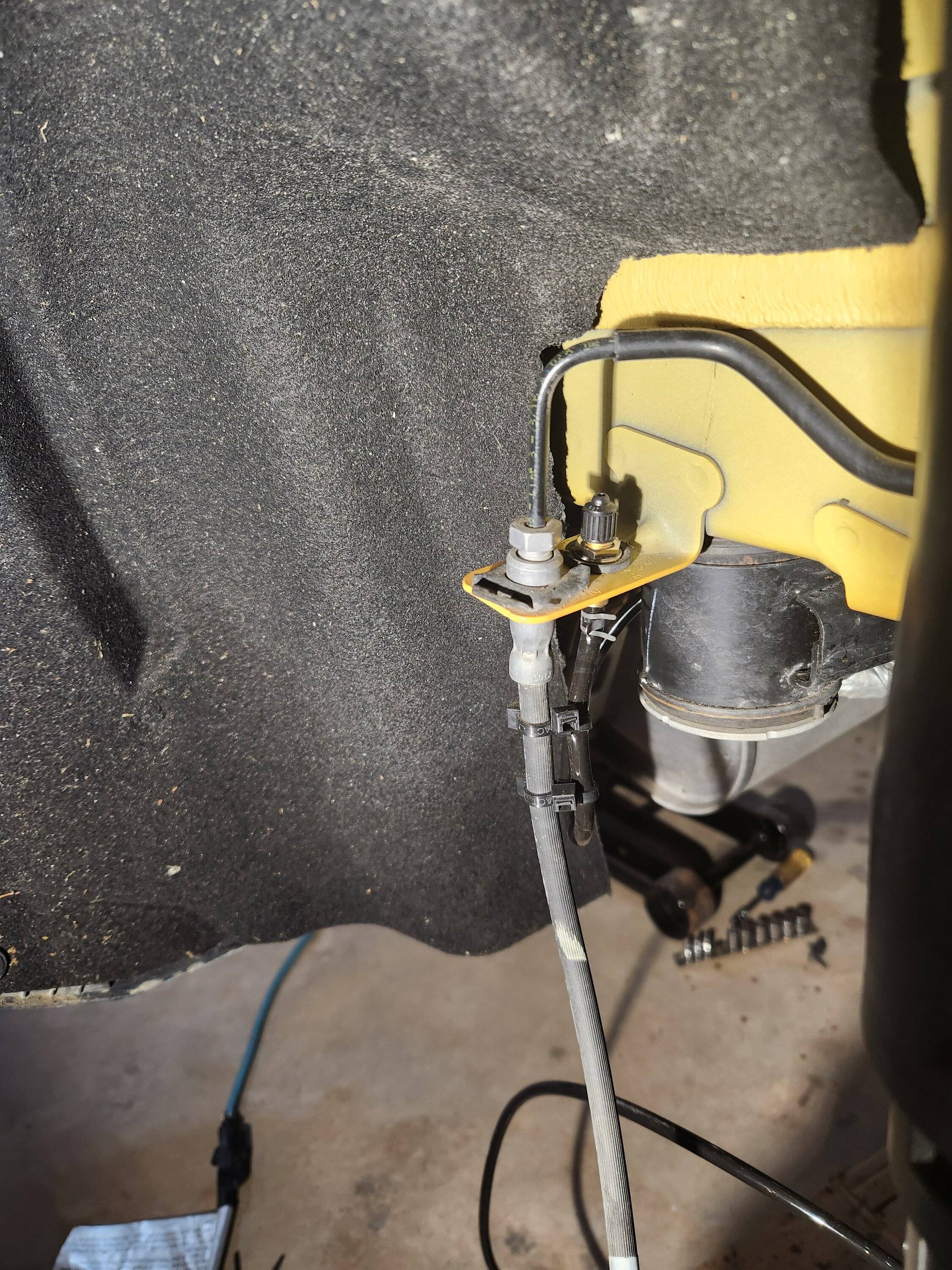 Ford Bronco Sport Installed Air Lift helper springs on Bronco Sport Badlands 20221031_151535