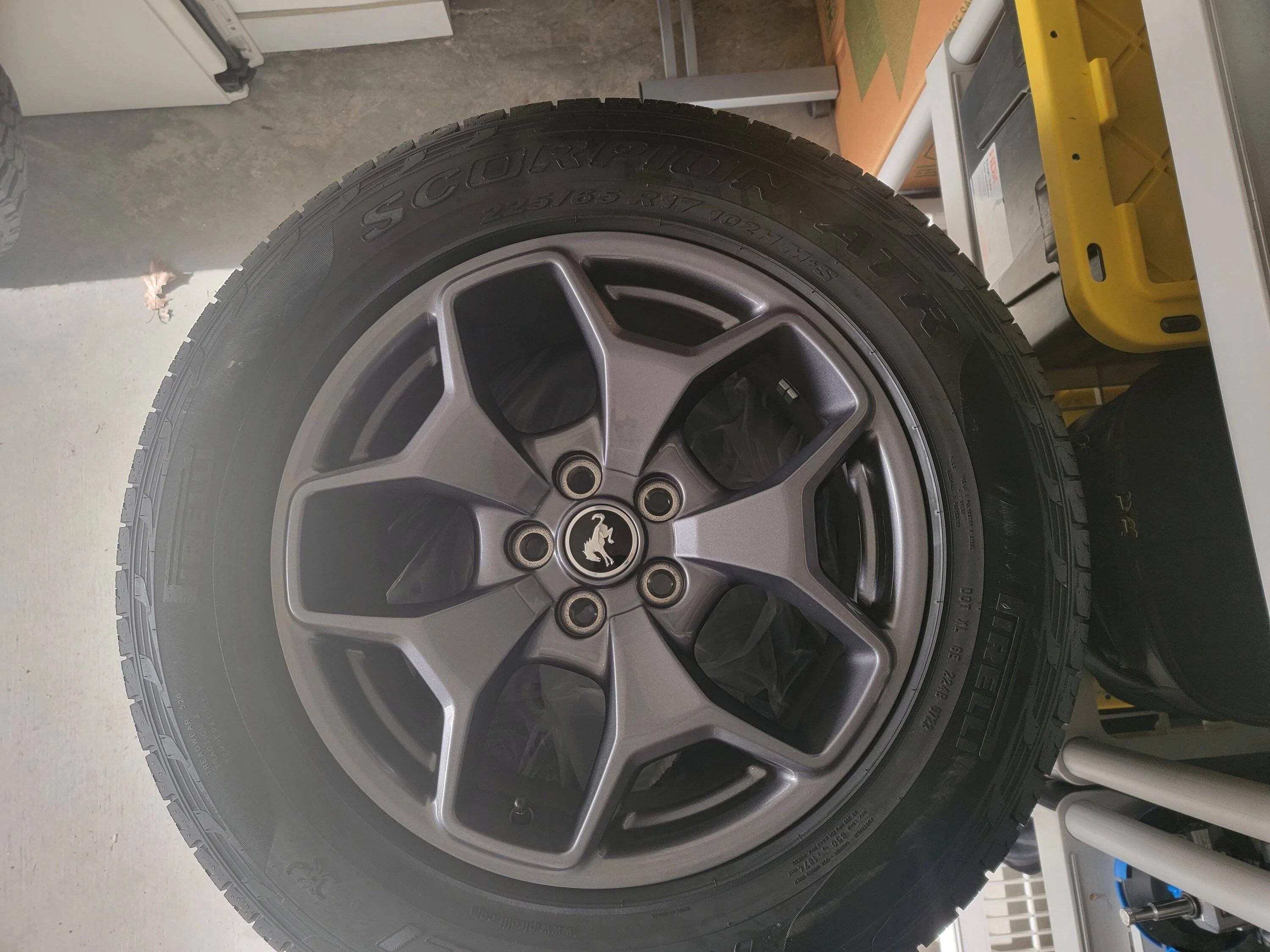 Ford Bronco Sport 2022 Badlands Wheels & Tires 20230204_153842