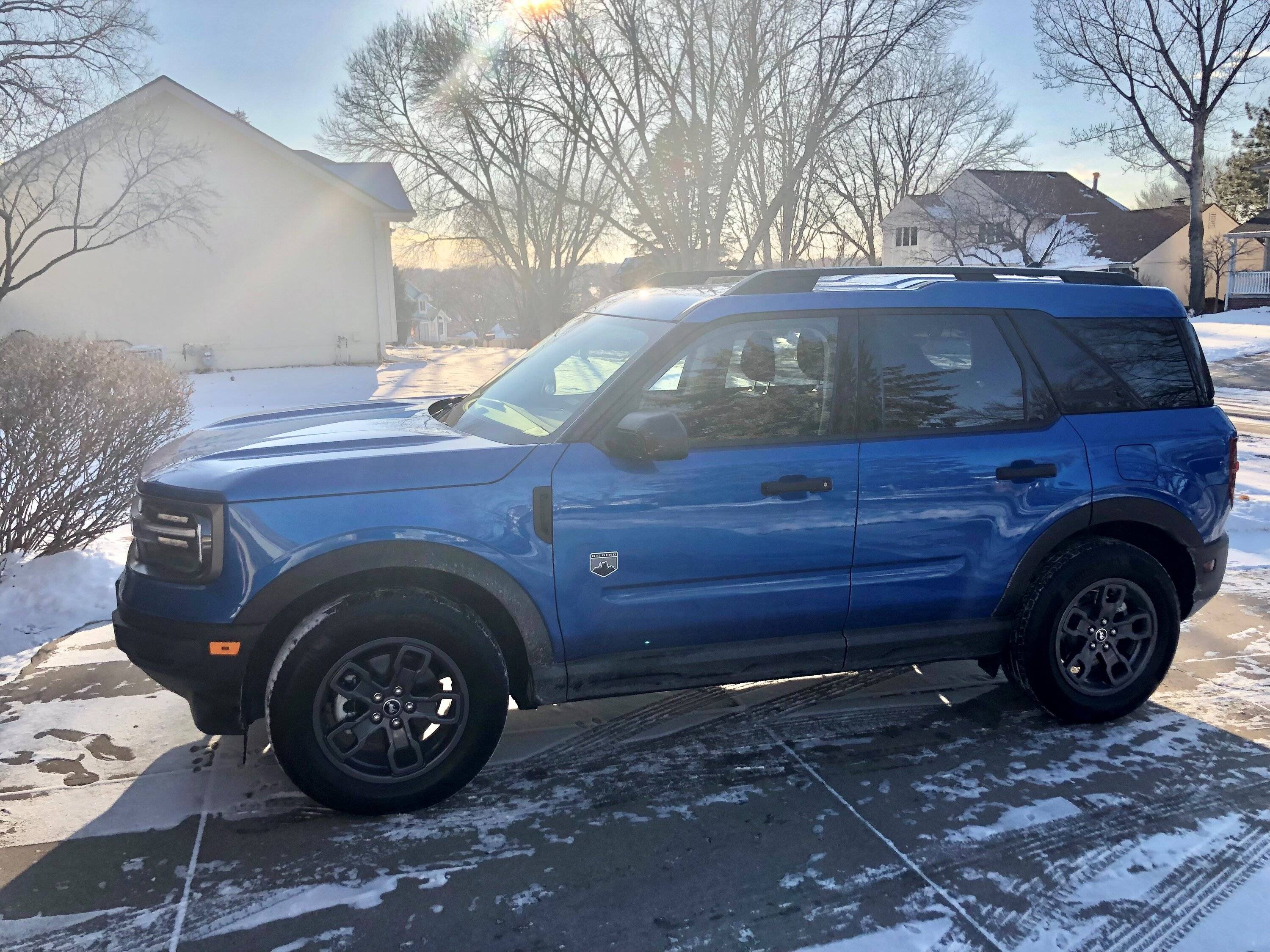 Ford Bronco Sport Official VELOCITY BLUE Bronco Sport Thread Bronco side driveway