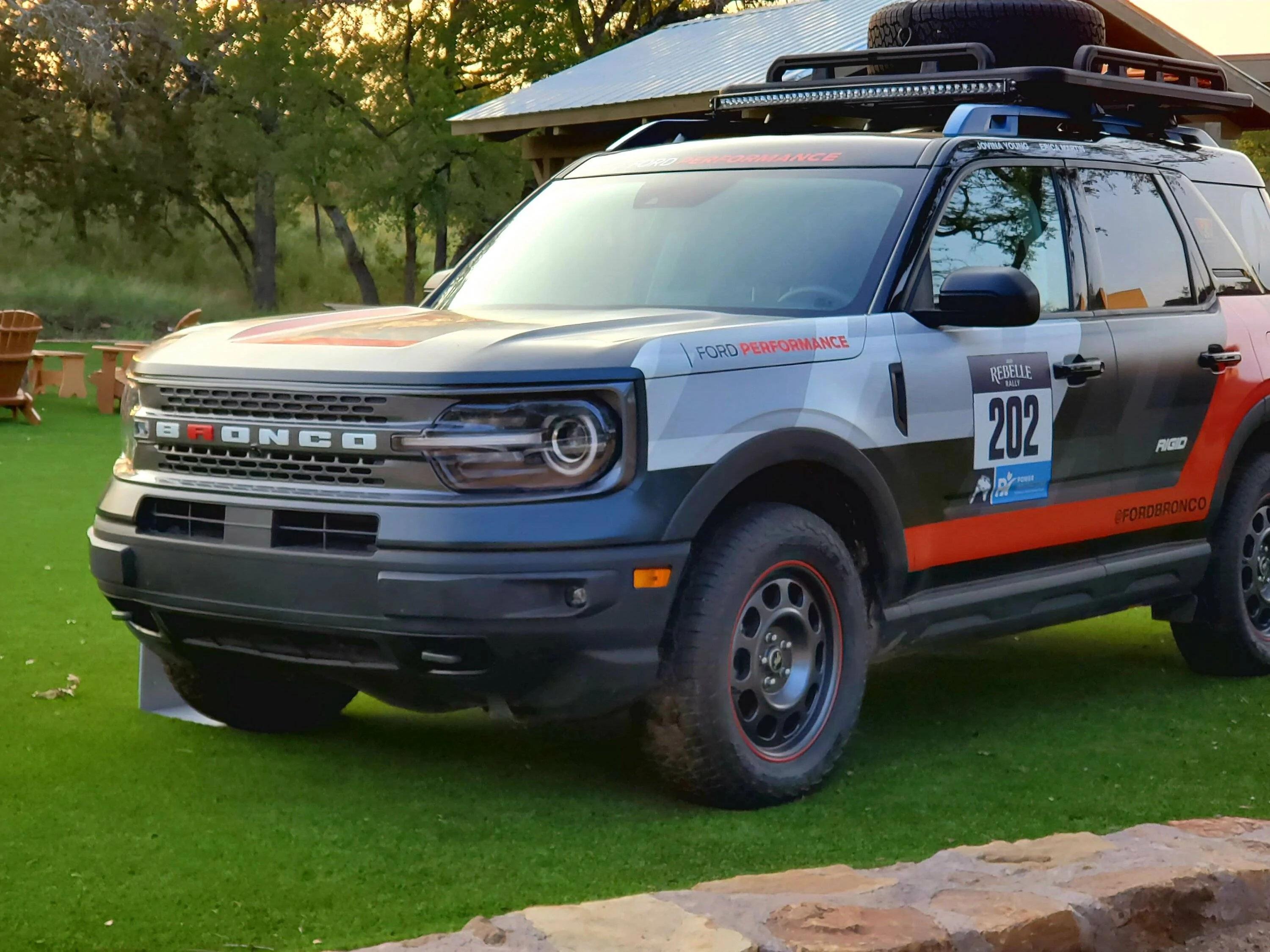 Ford Bronco Sport Color for emblems on Cactus Gray? 20210902_191207_remastered