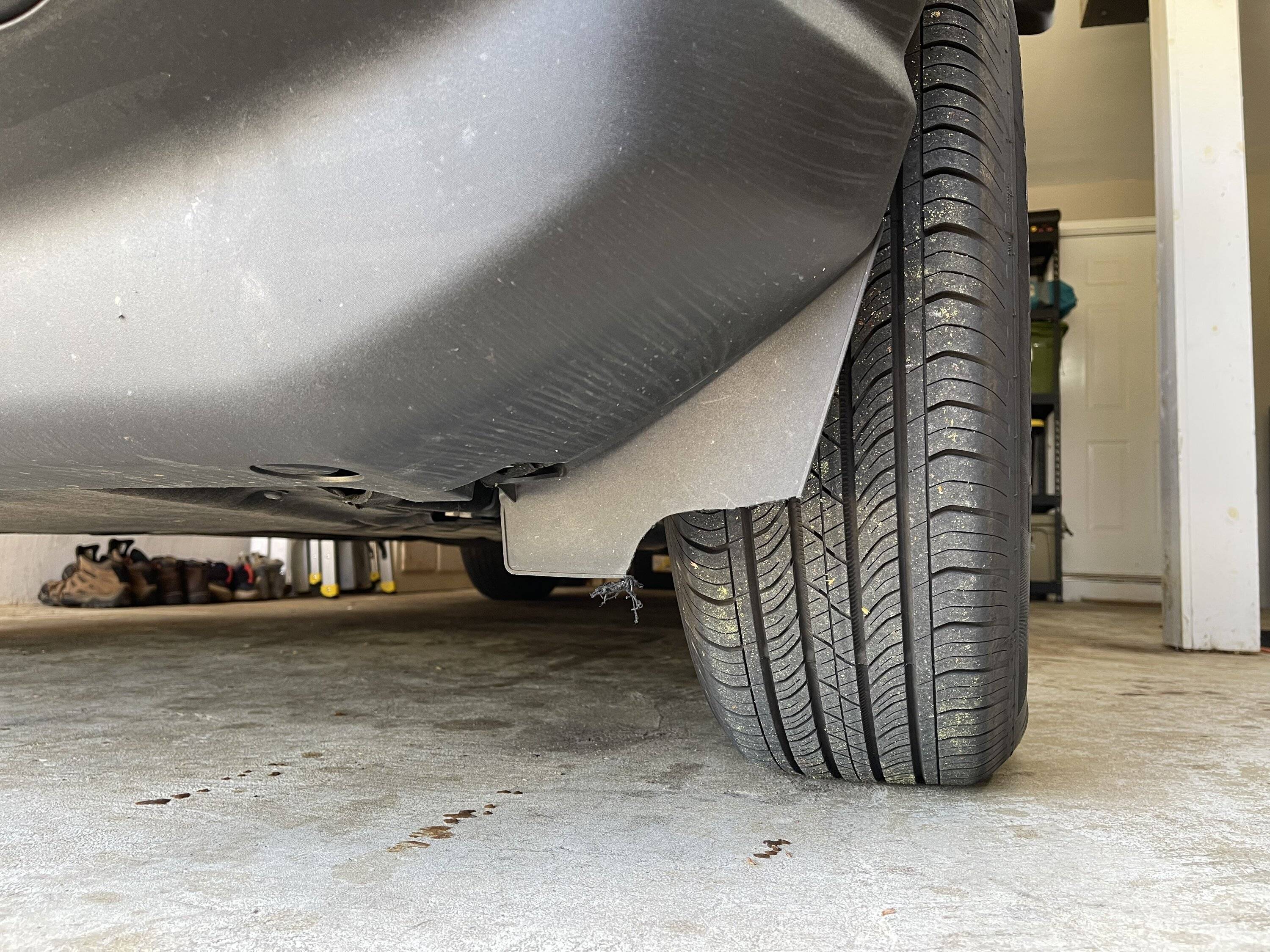 Ford Bronco Sport Loose screw caused damage to splash guard 55B9F1F3-6790-4921-A93D-5C1141AFD7FF