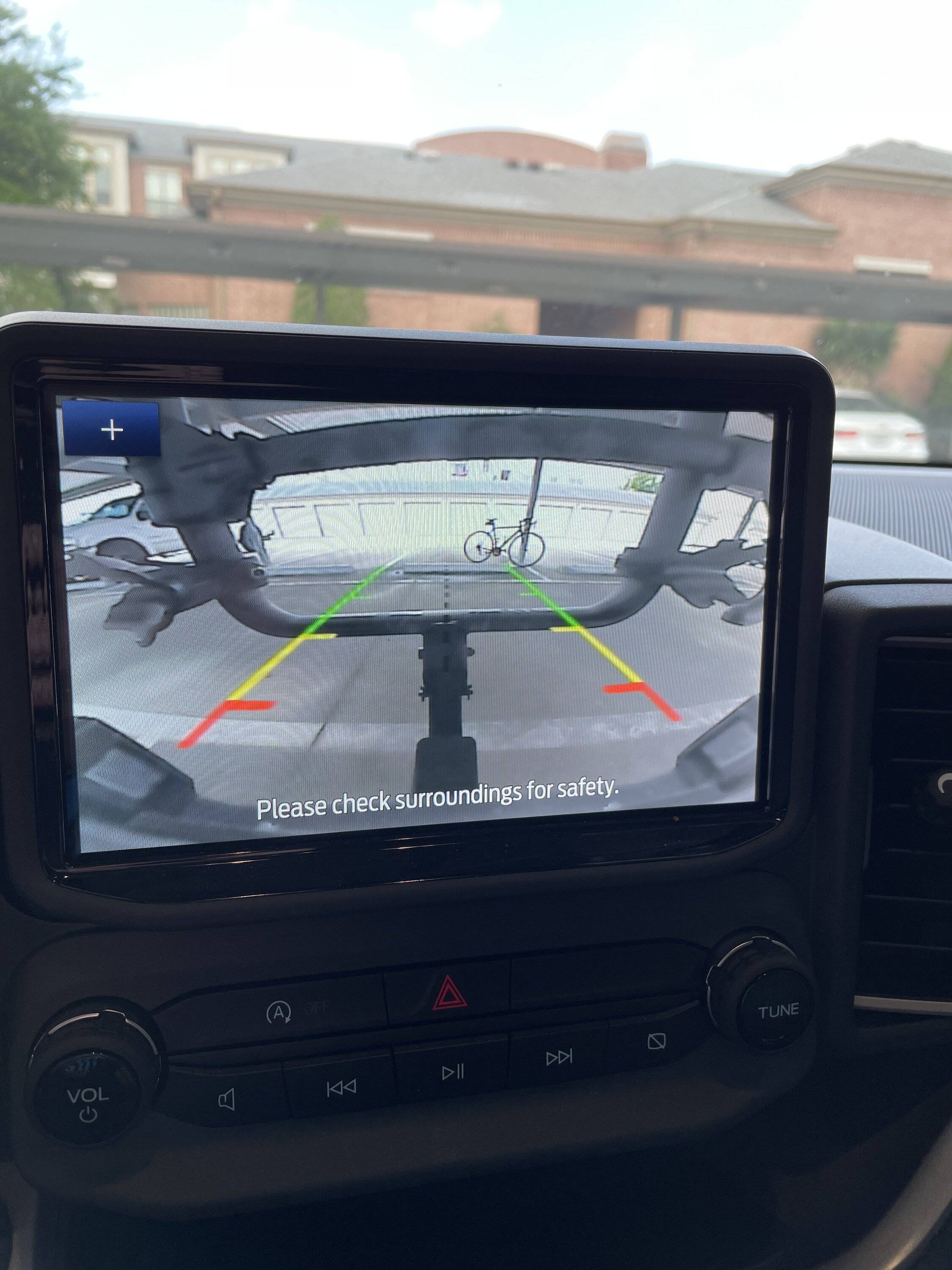 Ford Bronco Sport Kuat Transfer v2 (2 bike) 94189E2B-6B62-4358-BEB9-46EBFC860D34