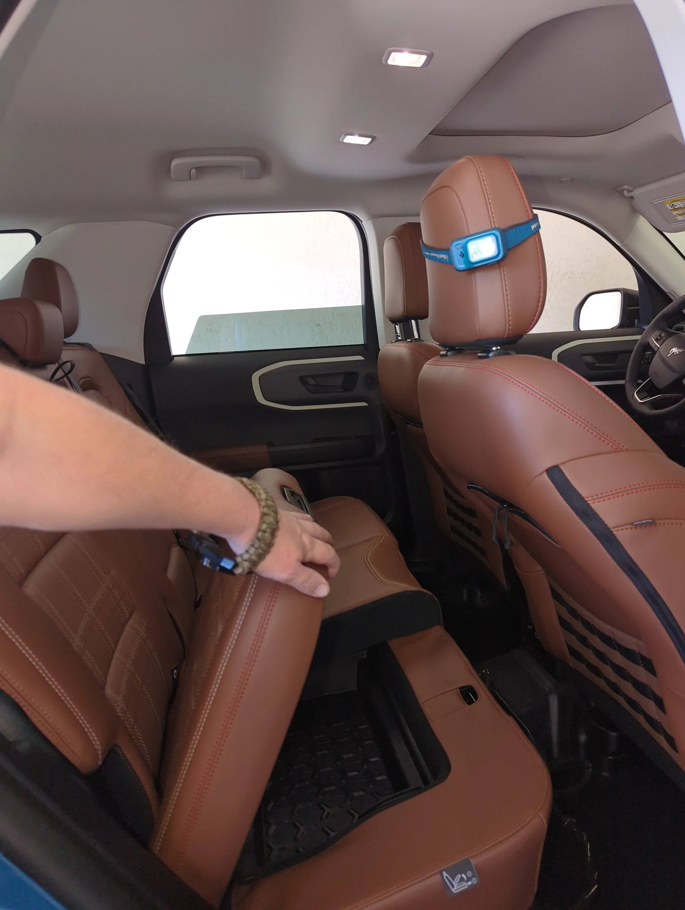 Ford Bronco Sport Badlands vs. Heritage Limited for oversand (ground clearance? water fording?) 1680291537433991417844366454589