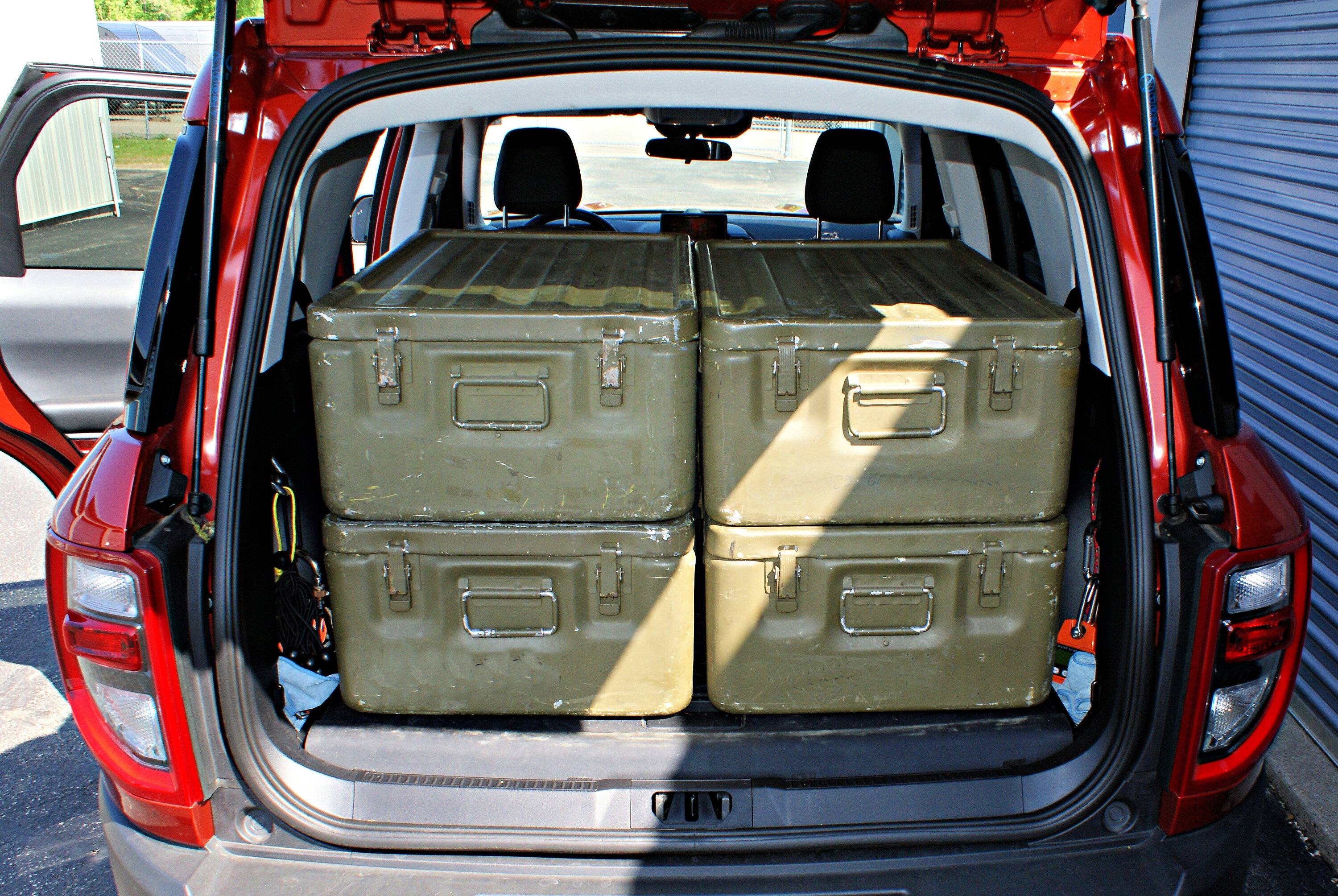 Ford Bronco Sport MASH medical containers fit perfectly. DSC01421pm