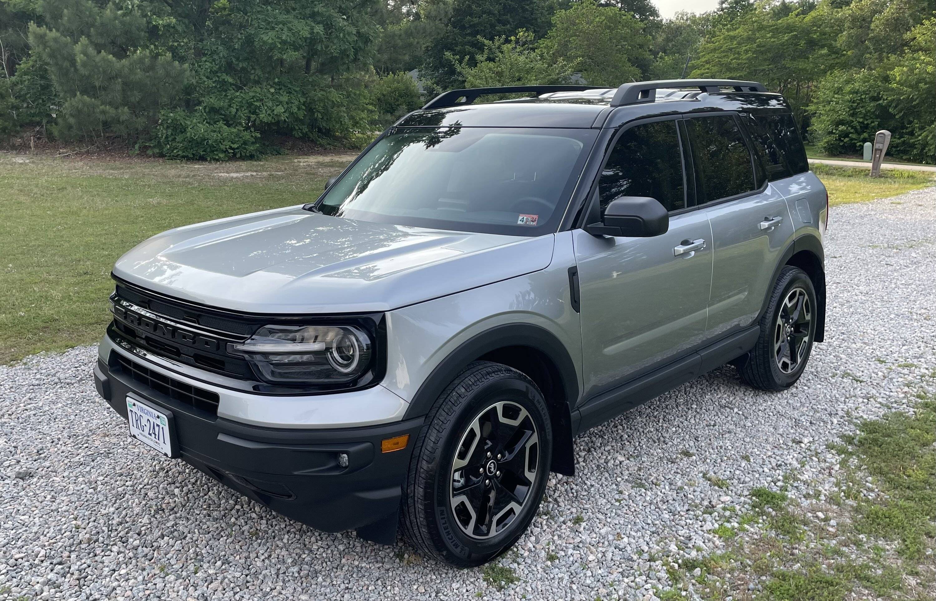 Ford Bronco Sport Black letter overlay yay or nay 80886C72-0F13-4C10-9979-C6210F42DE12