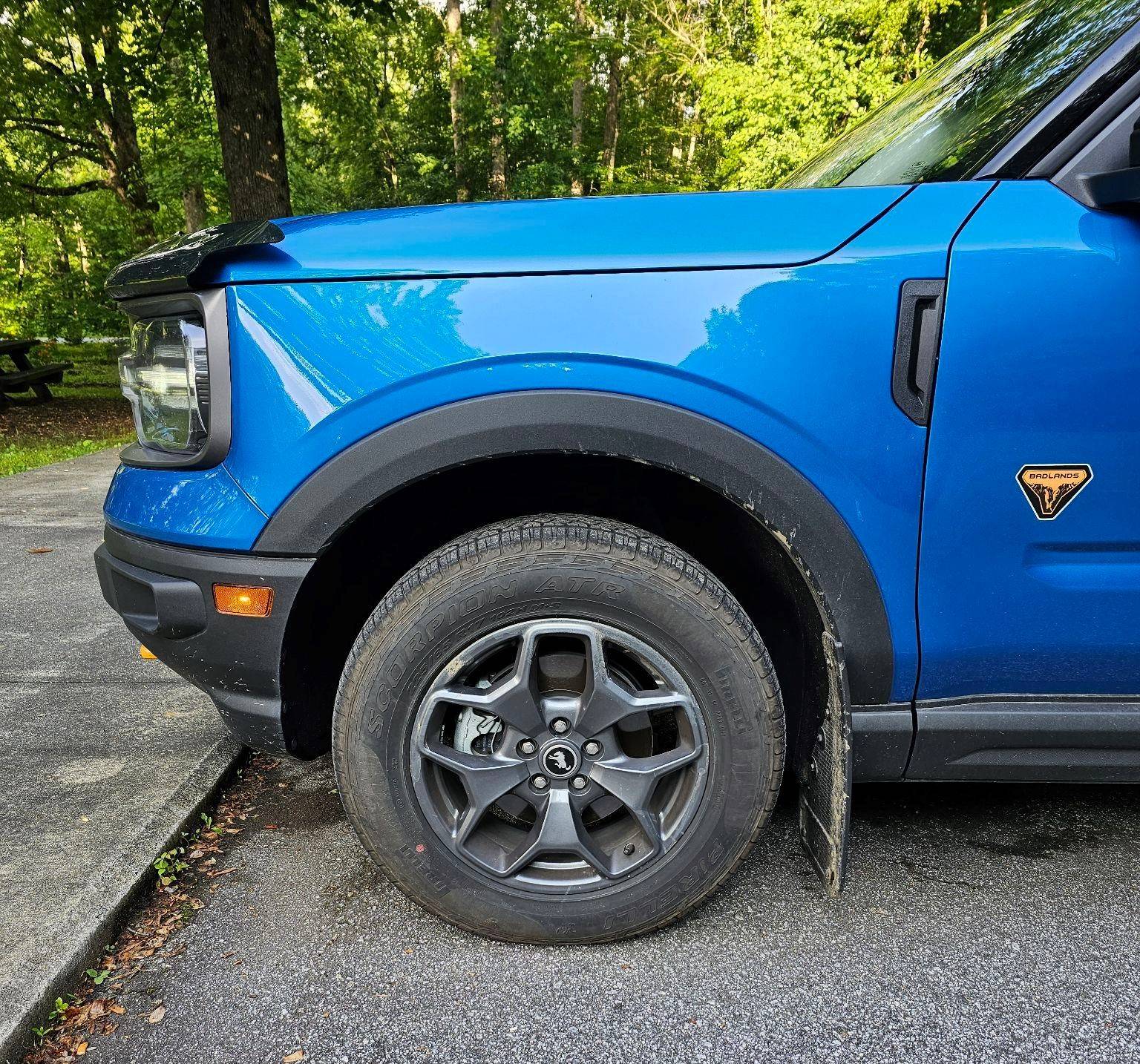 Ford Bronco Sport (Before & After Photos) BFG KO2 245/65R17 vs. Pirelli Scorpion 235/65R17 effects on aesthetics Before1 (2)