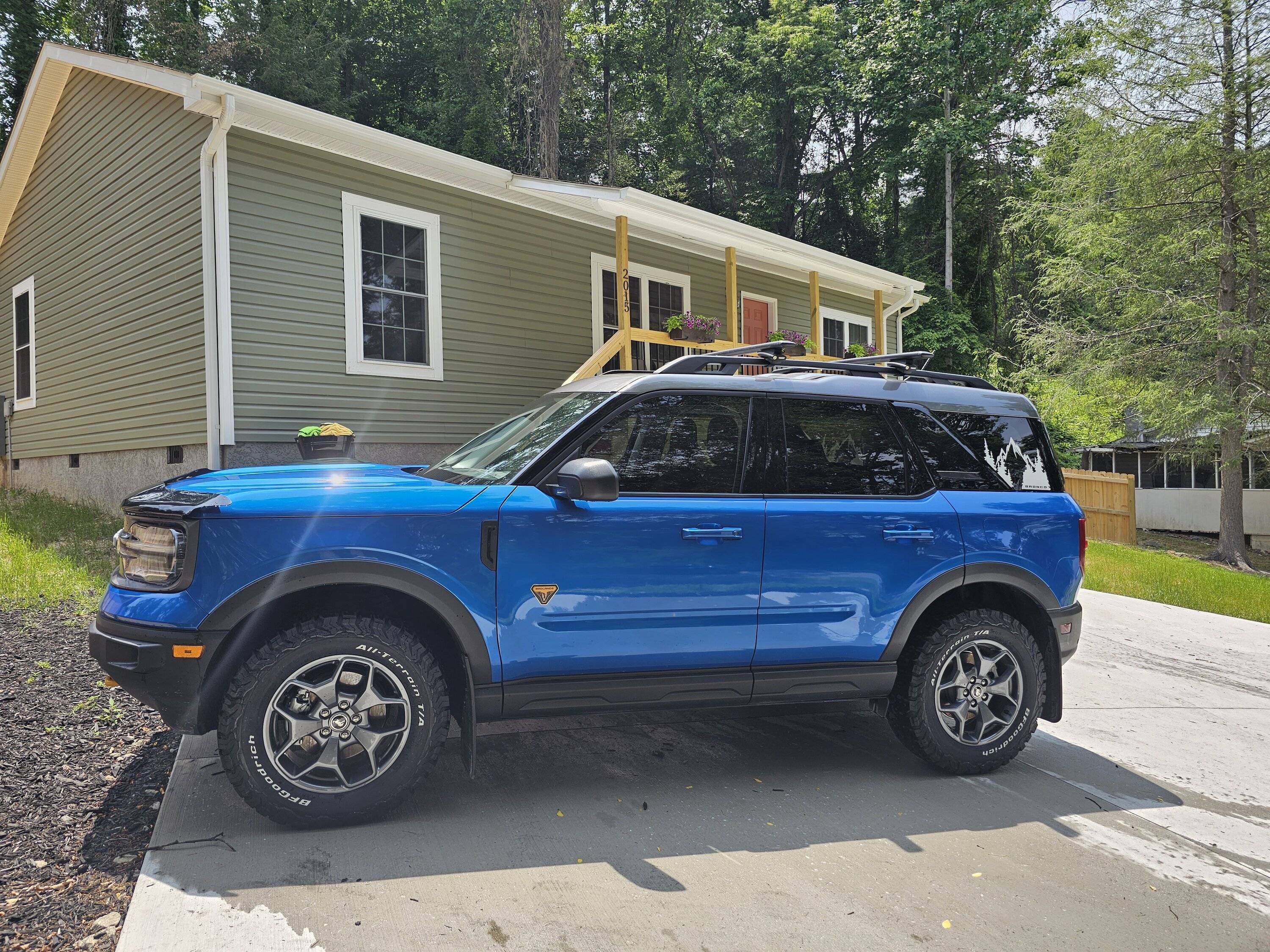 Ford Bronco Sport (Before & After Photos) BFG KO2 245/65R17 vs. Pirelli Scorpion 235/65R17 effects on aesthetics 20230618_144142