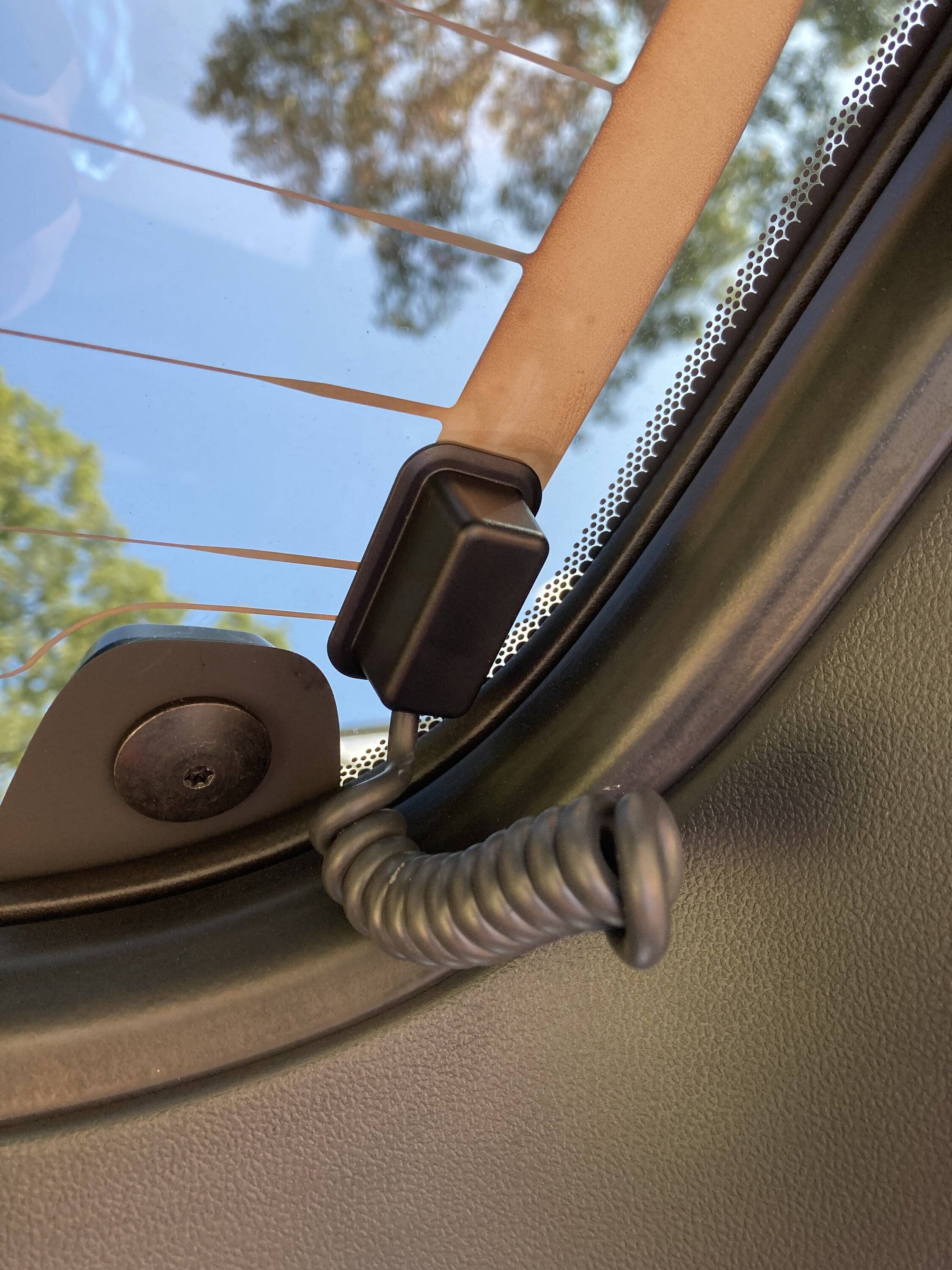 Ford Bronco Sport COVER FOR REAR WINDOW WIRING IMG_3355