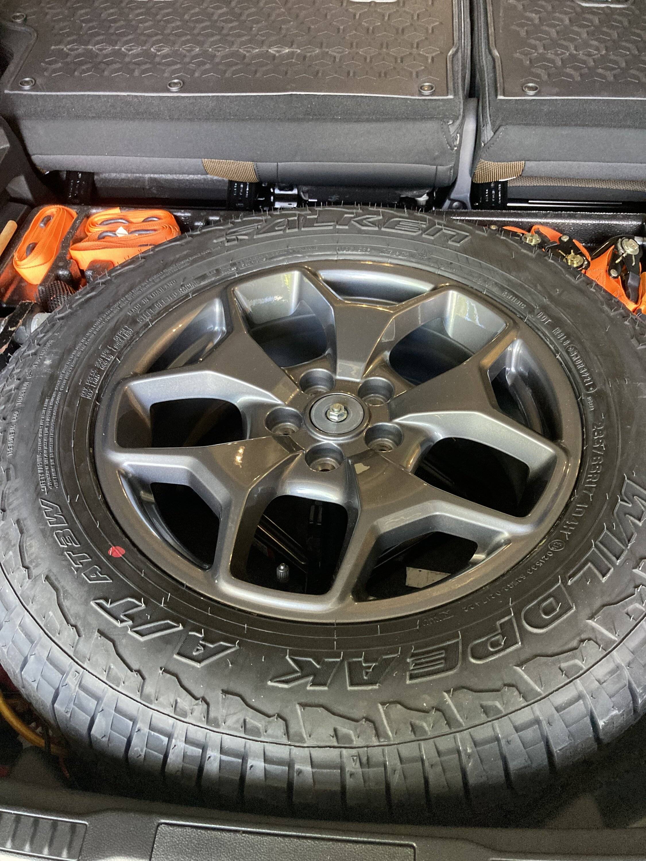 Ford Bronco Sport Amazon spare tire carrier IMG_1986