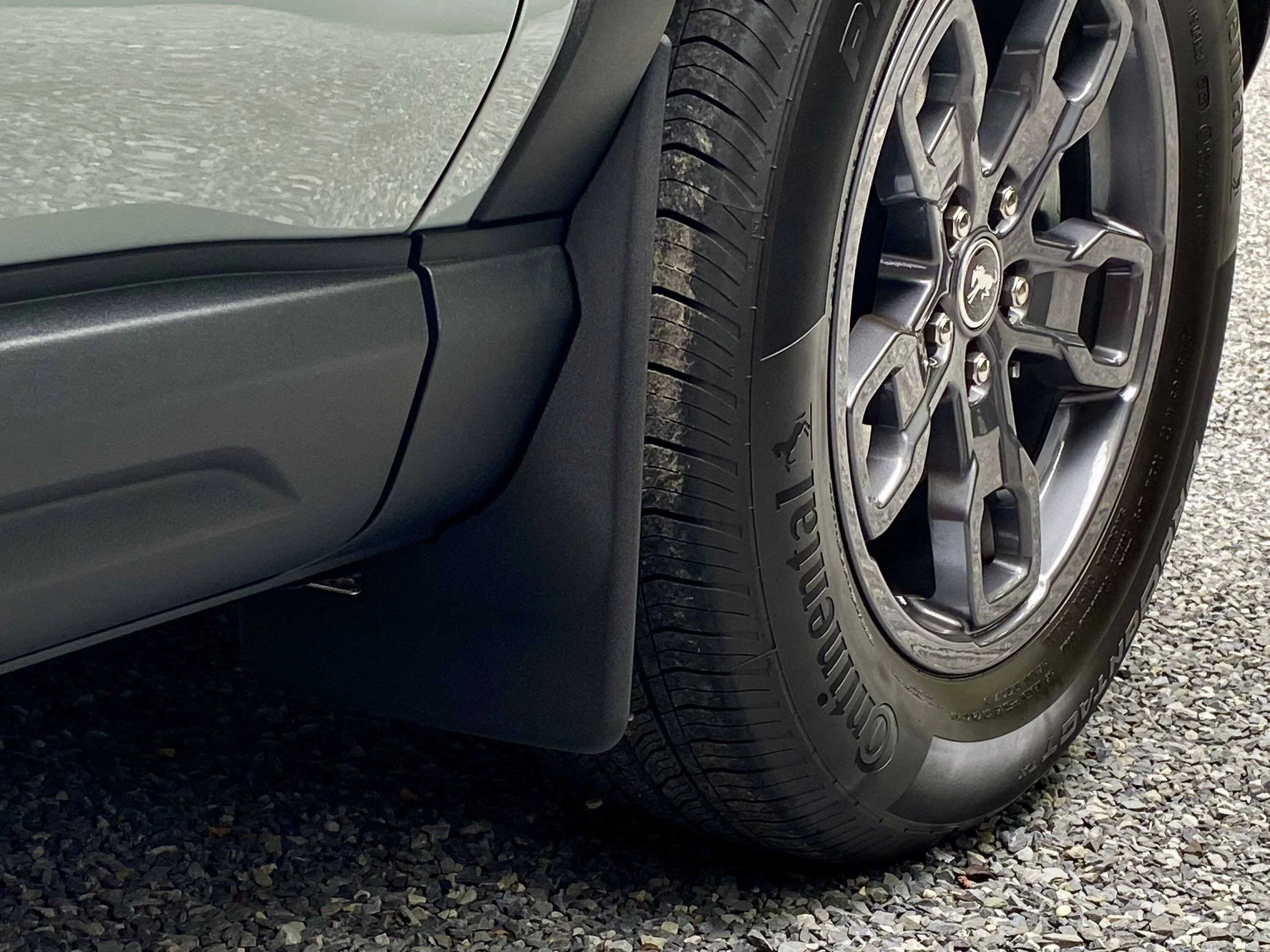 Ford Bronco Sport Who makes the best small front mud guards? IMG_2063