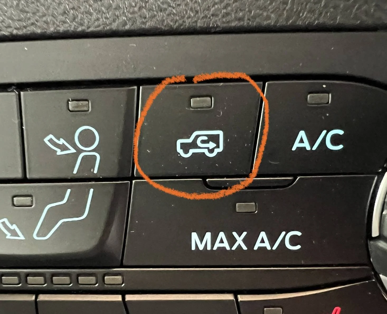 Ford Bronco Sport Weird question: purpose of the image of a little car in the rear window of the 2021 Bronco Sport? 736A4E8E-193C-43E8-83BD-E168701E4316_1_201_a