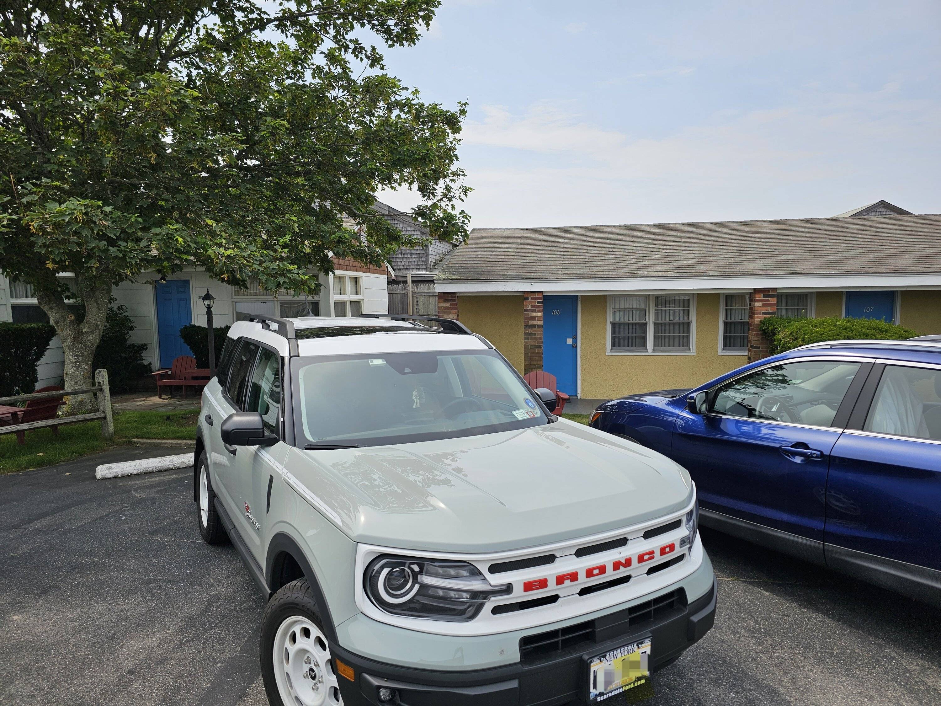 Ford Bronco Sport White roof wrap on Area 51 Bronco Sport 20230719_144956