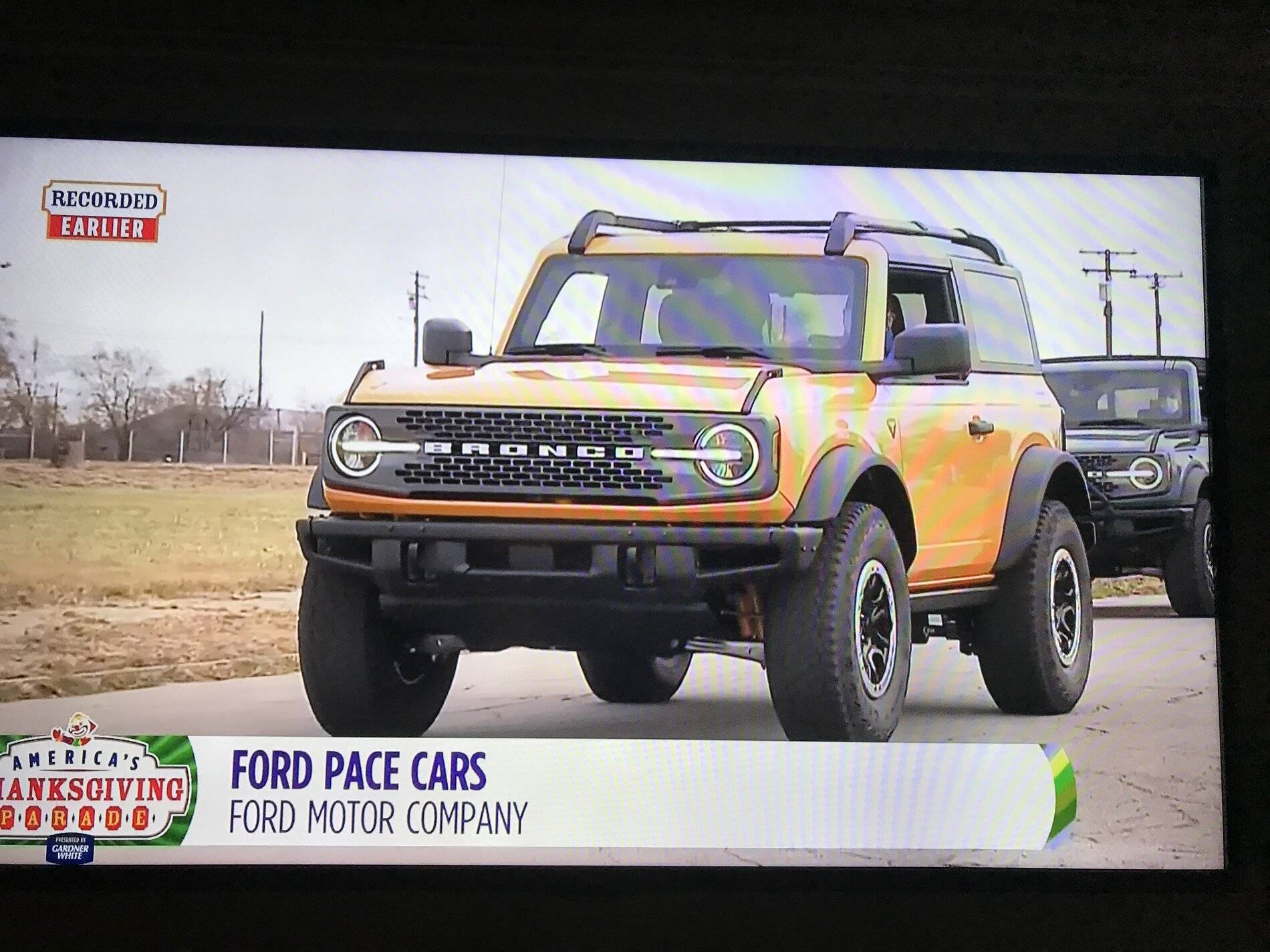Ford Bronco Sport Bronco Sport pace car in Detroit Thanksgiving Day Parade 40776c2f-c997-4025-8984-bbea19fe1ce2-jpe