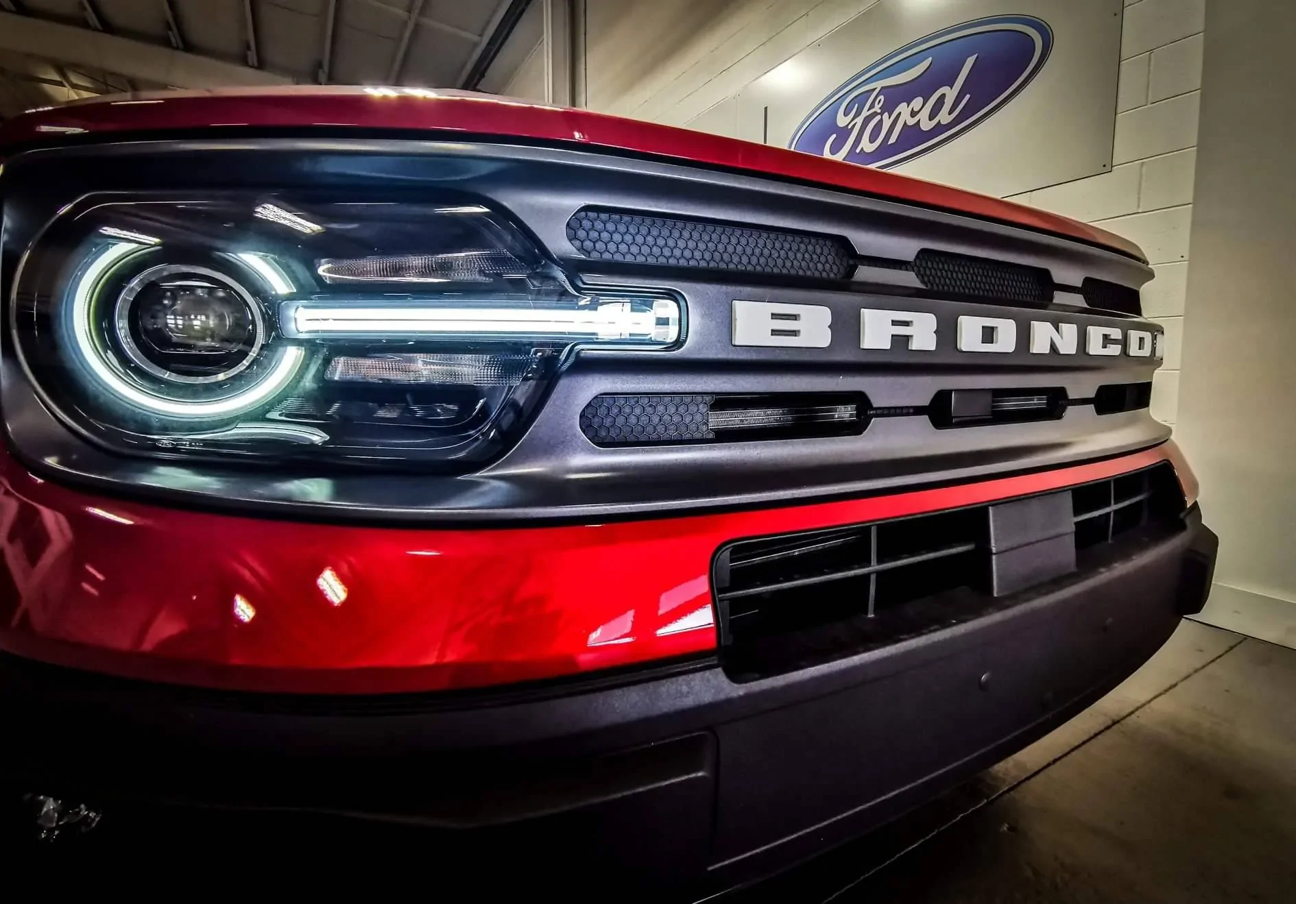 Ford Bronco Sport Finally, The Base model appears. 286A1FA8-00D4-4D49-84D1-BA3A1F195CC9