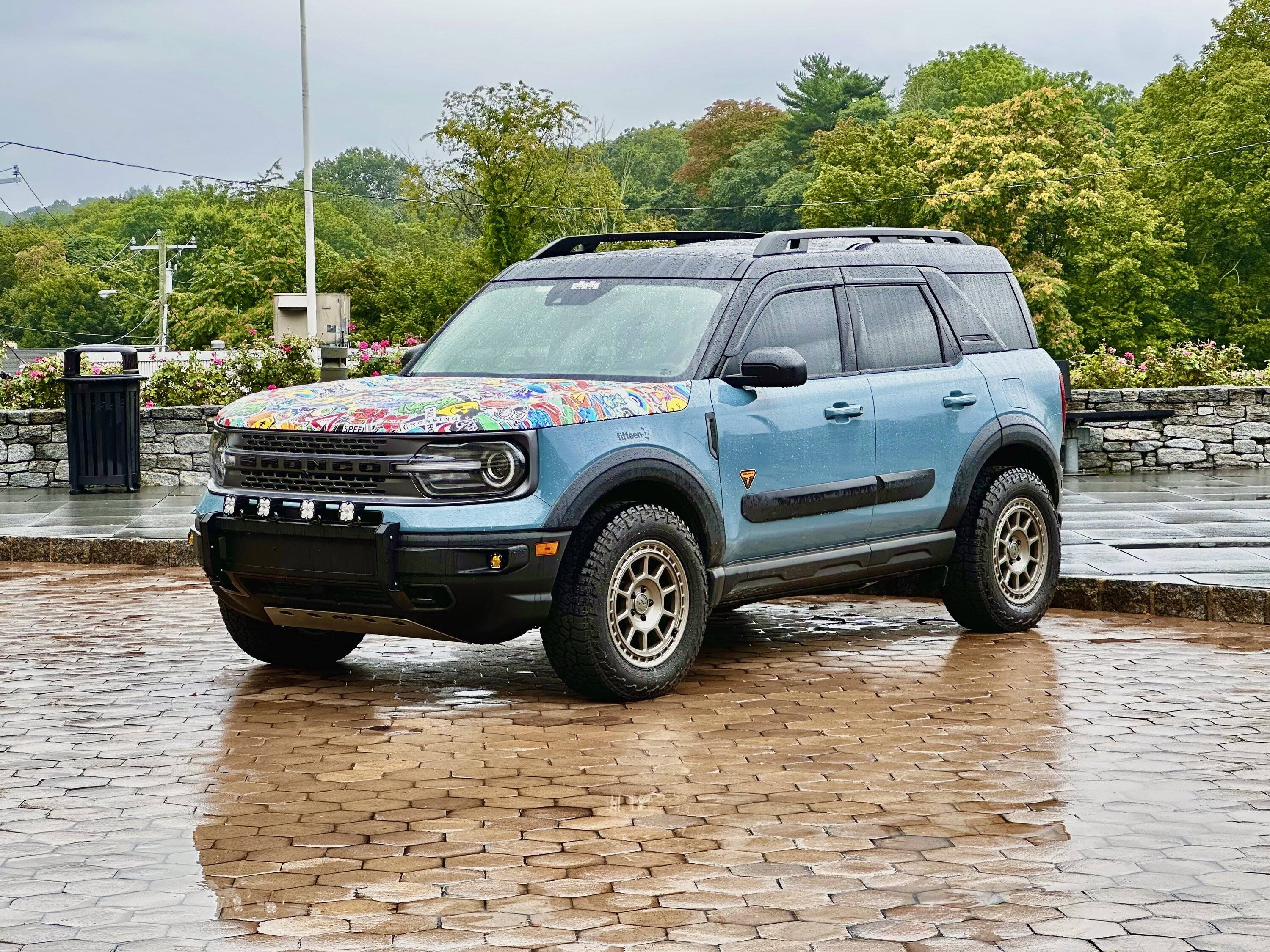 Ford Bronco Sport Fifteen52 Traverse MX Mag Grey & Falken Wildpeak A/T3W IMG_0544