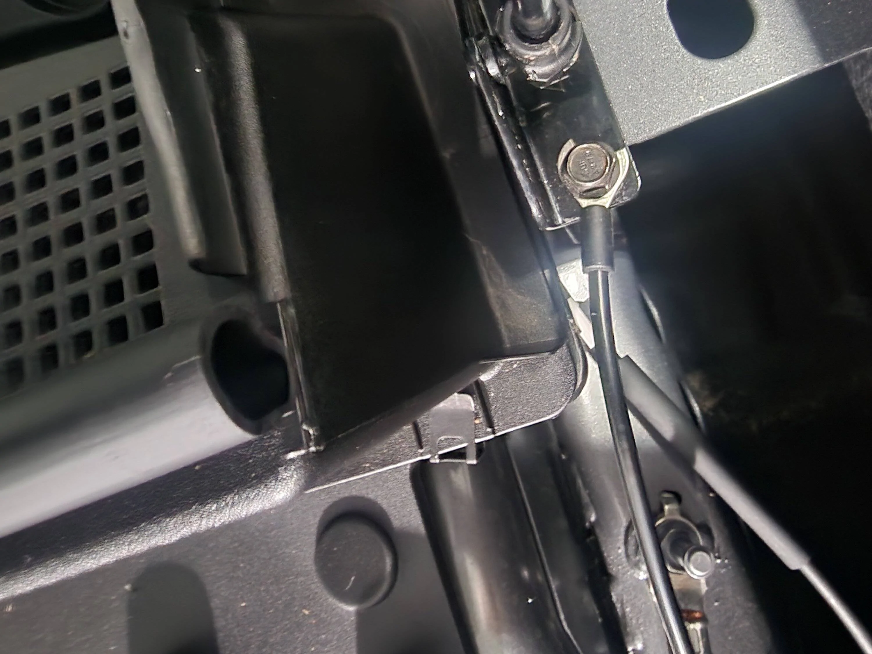 Ford Bronco Sport Battery Tender 20231009_100949