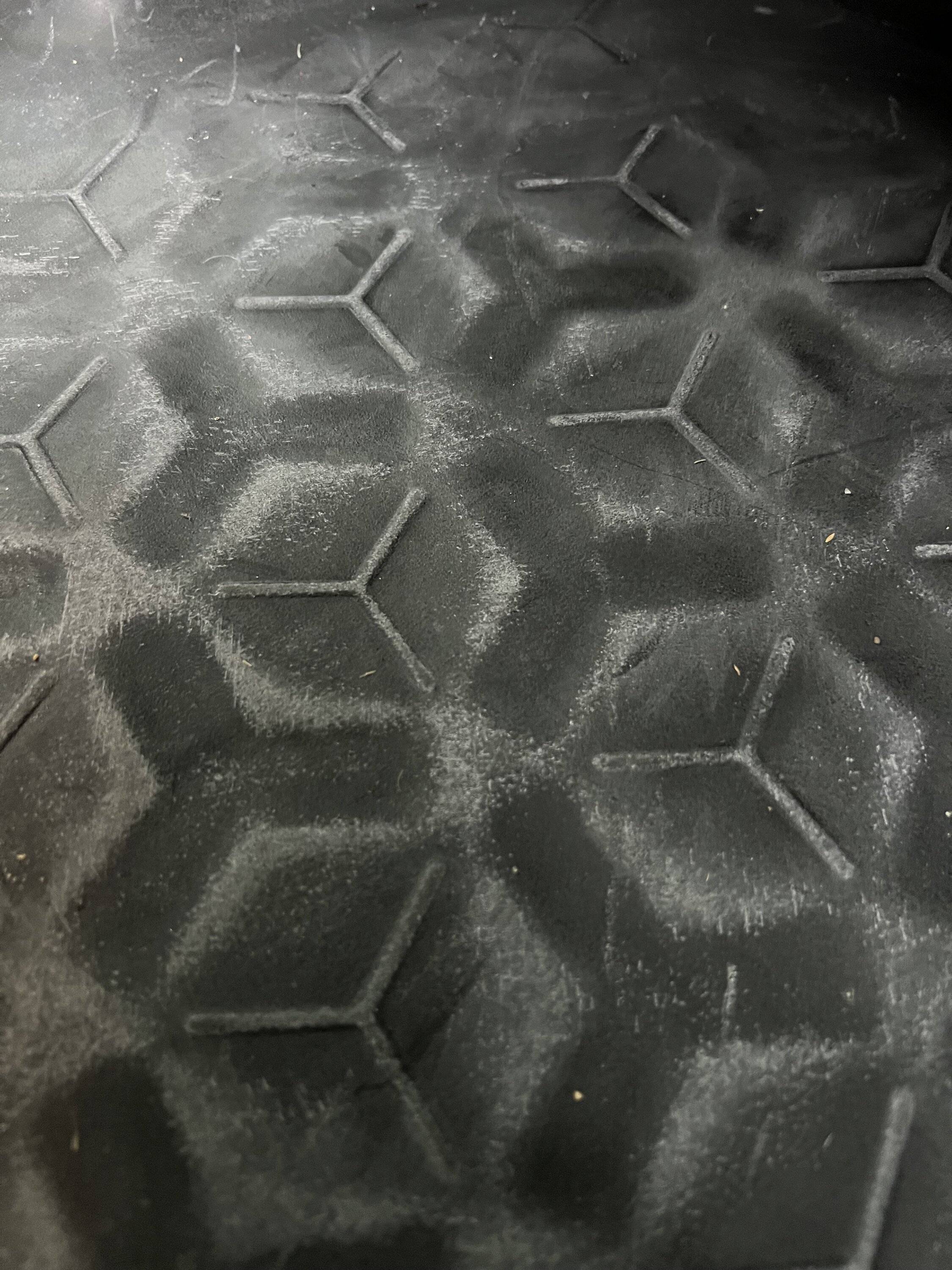 Ford Bronco Sport The rubber floor scuffs easily? IMG_2040