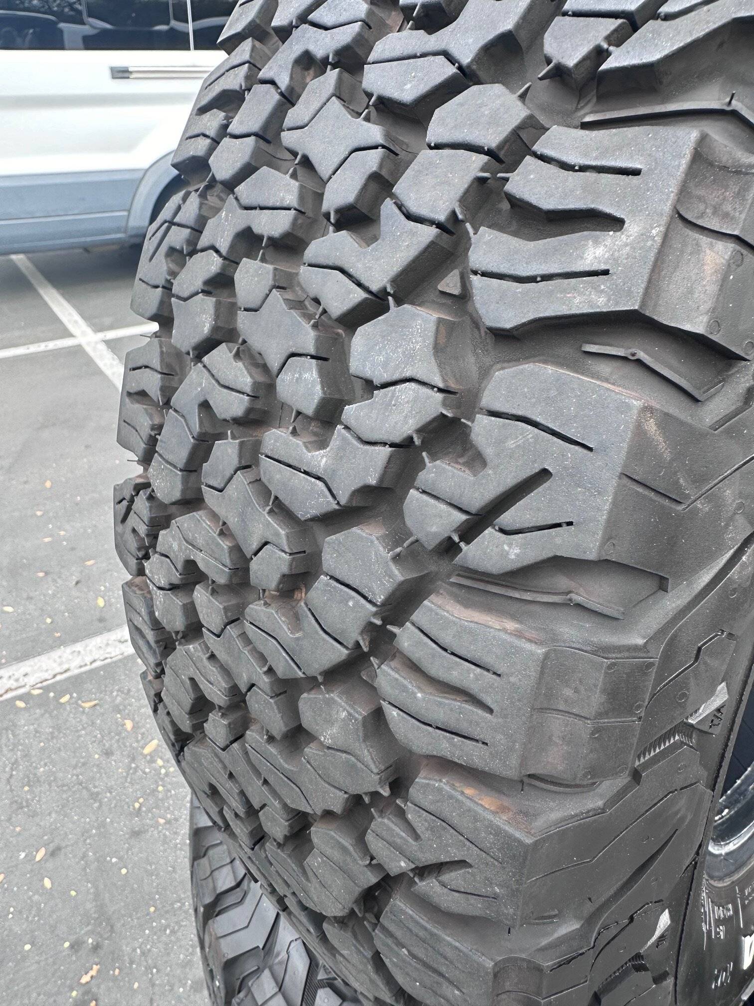 Ford Bronco Sport 245 65 r17 BF Goodrich KO2 8pr. RWL Like new IMG_0502