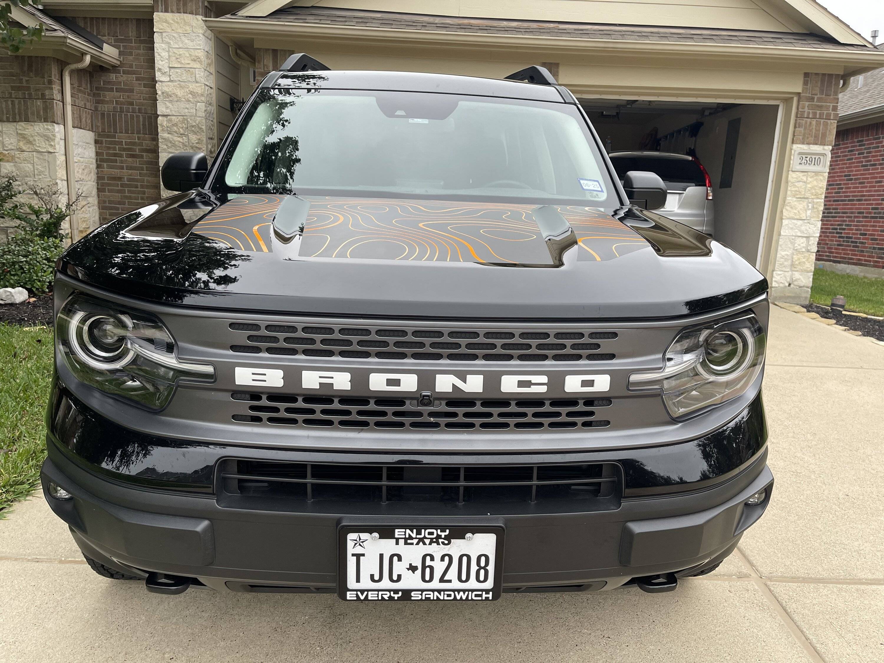 Ford Bronco Sport 3 piece hood graphics installed (from Underground Graphics) IMG_8077