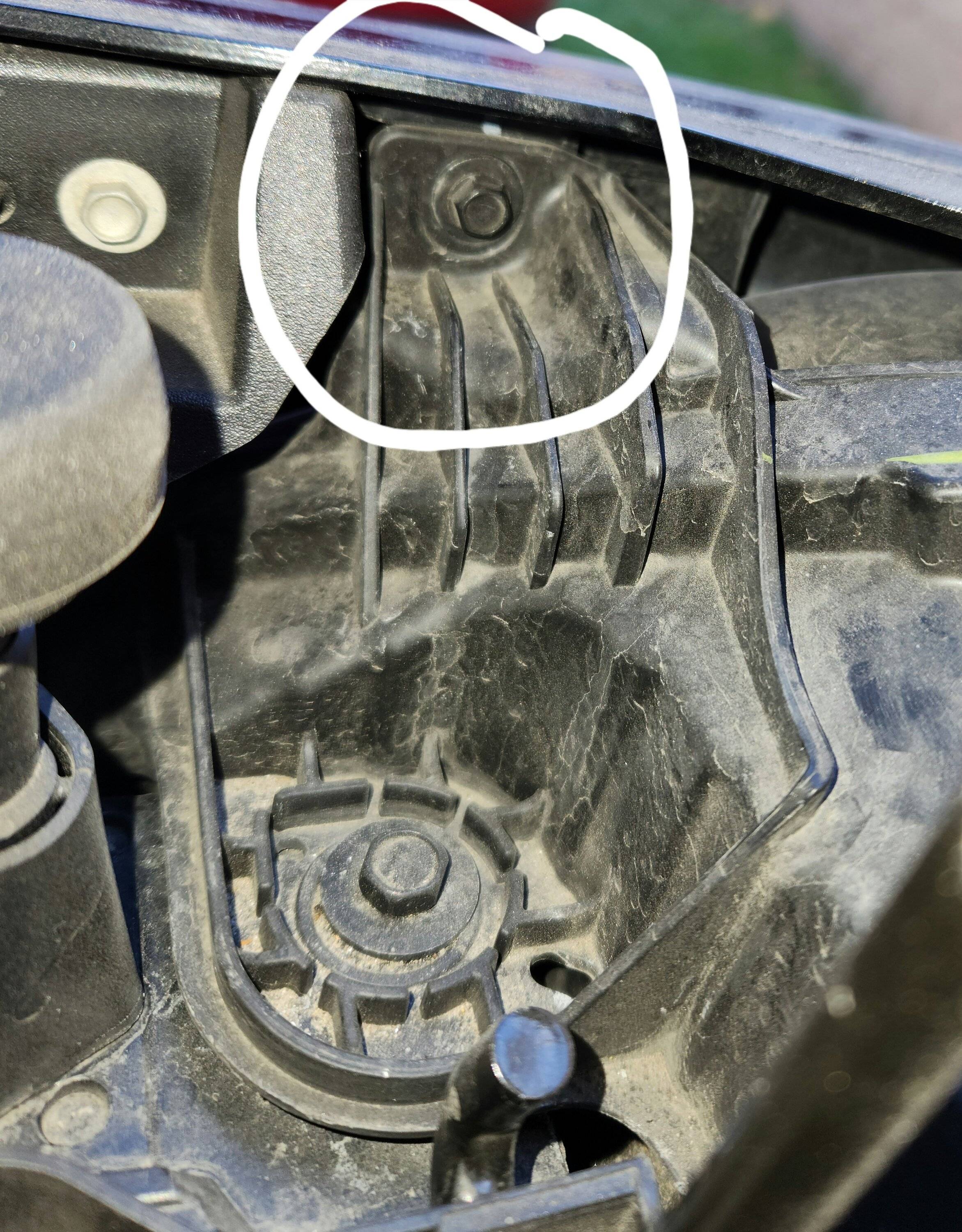 Ford Bronco Sport Weird one: headlamp bolts rattling loose. 20231113_131208